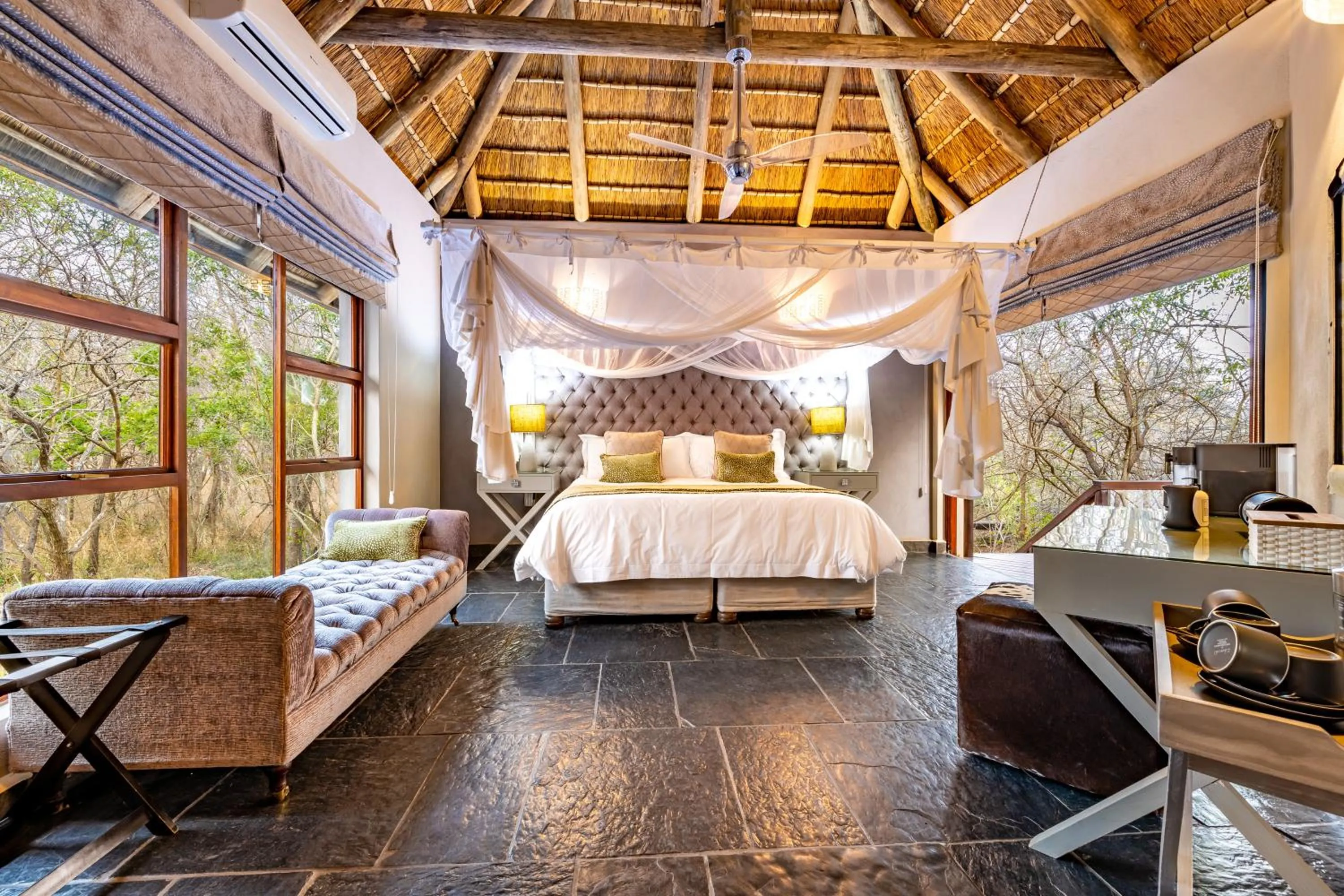 Bed in Kusudalweni Safari Lodge and Spa