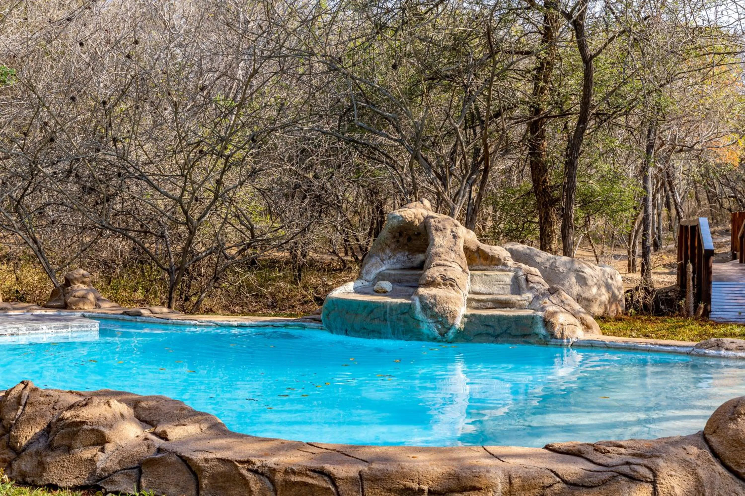 Swimming pool in Kusudalweni Safari Lodge and Spa