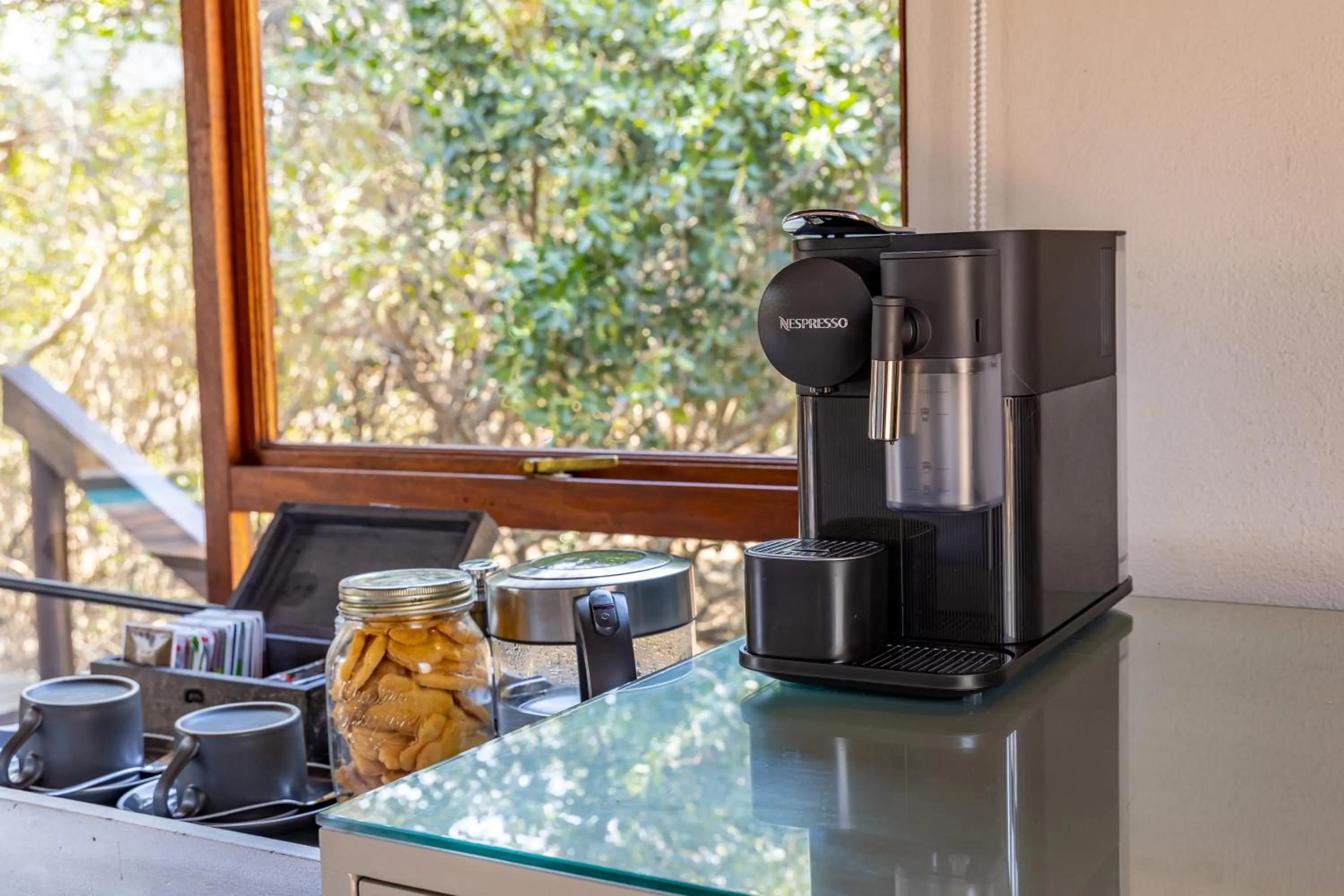 Coffee/tea facilities in Kusudalweni Safari Lodge and Spa
