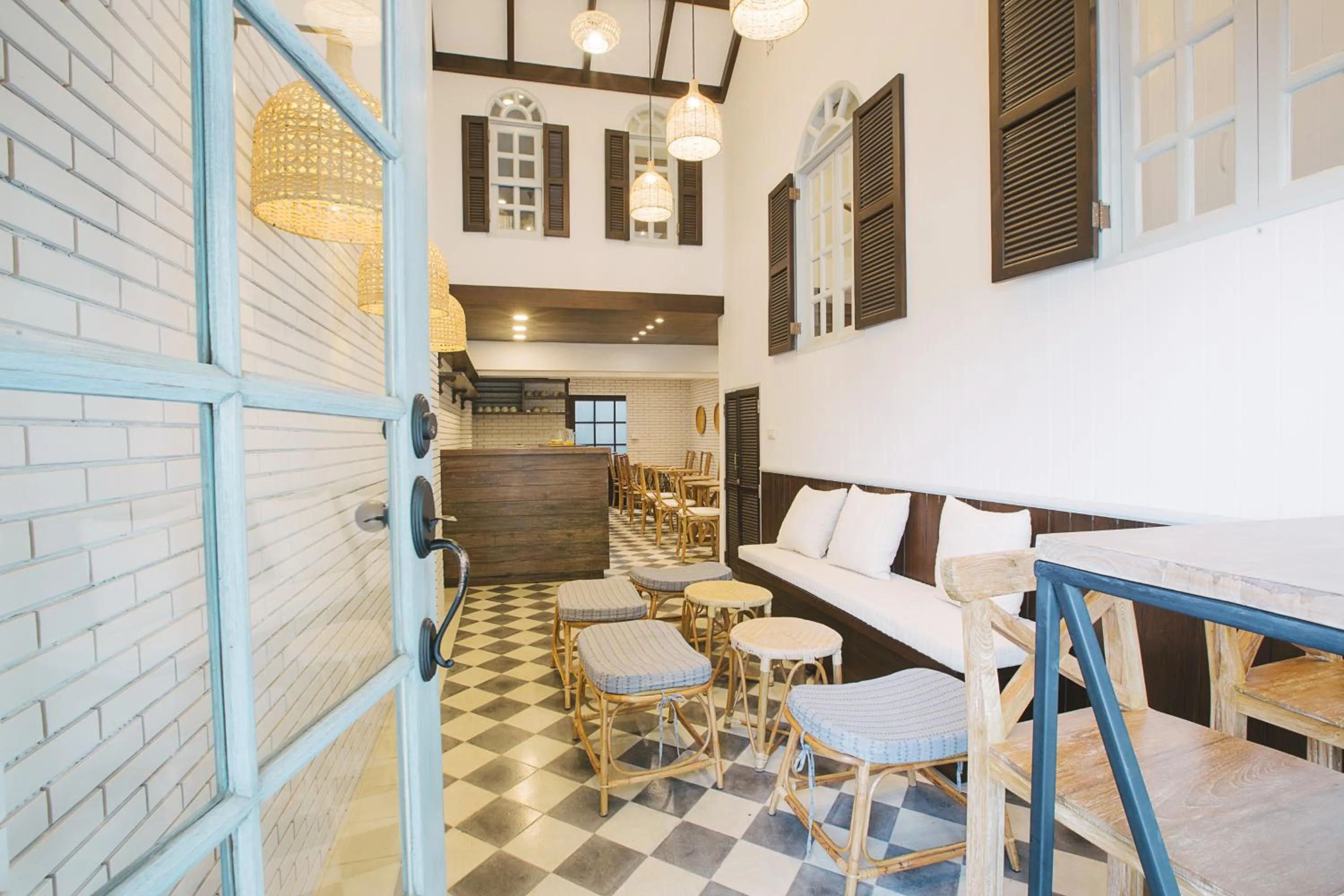 Restaurant/places to eat in Amaka Bed and Breakfast