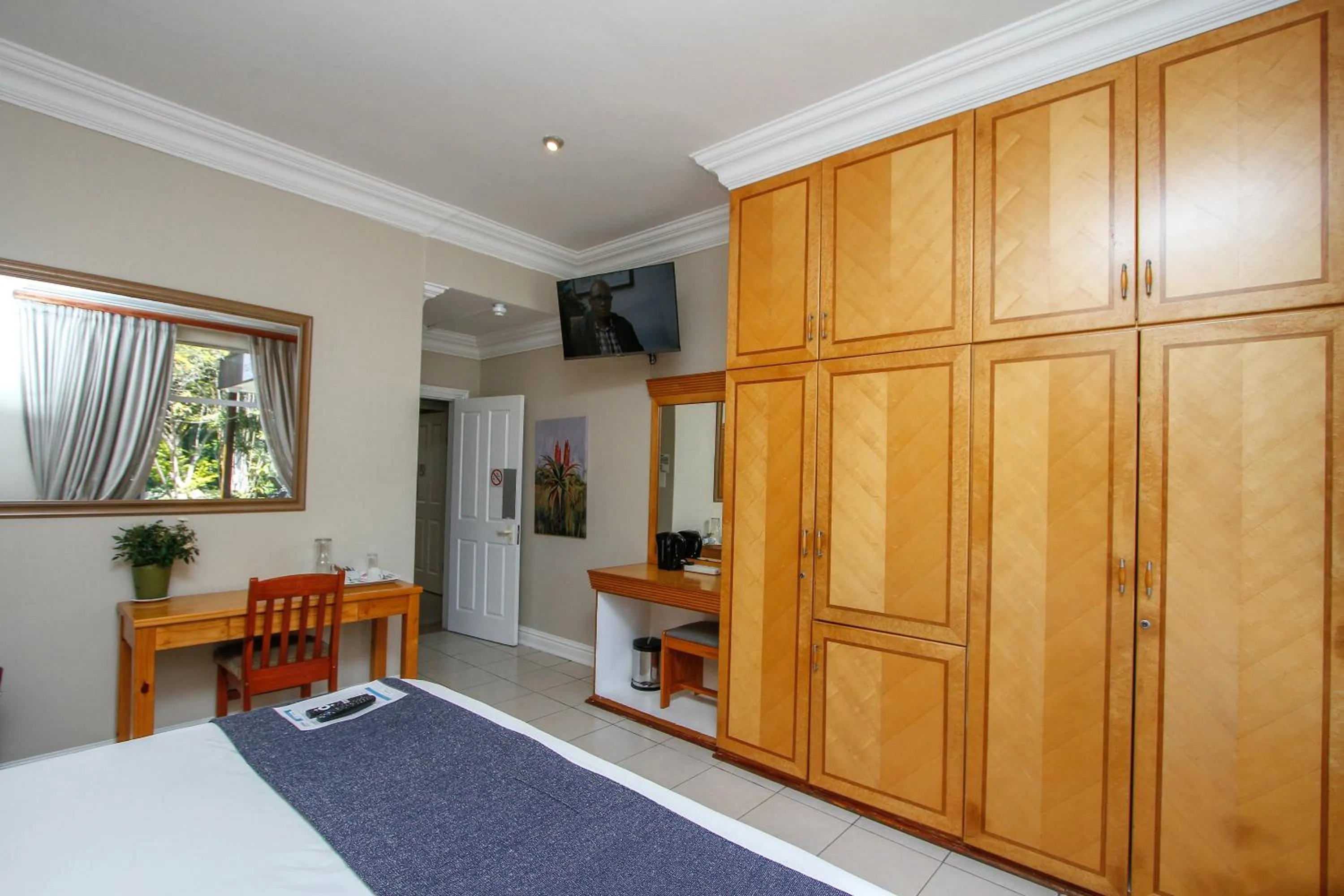 Bed in The Sandringham Bed & Breakfast and Self-Catering