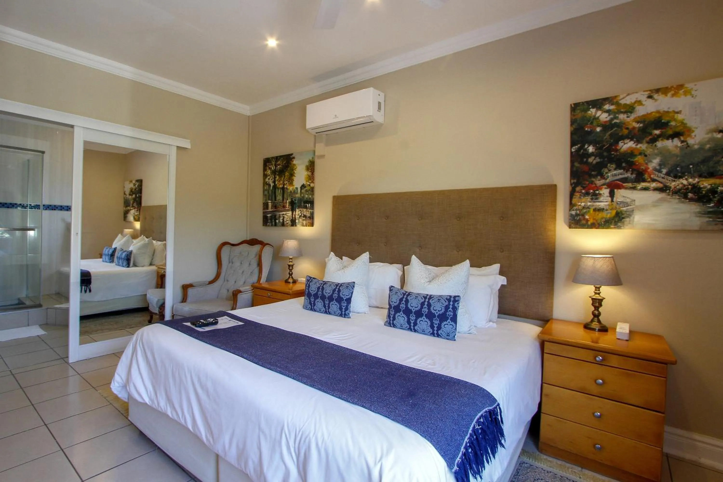 Photo of the whole room, Bed in The Sandringham Bed & Breakfast and Self-Catering