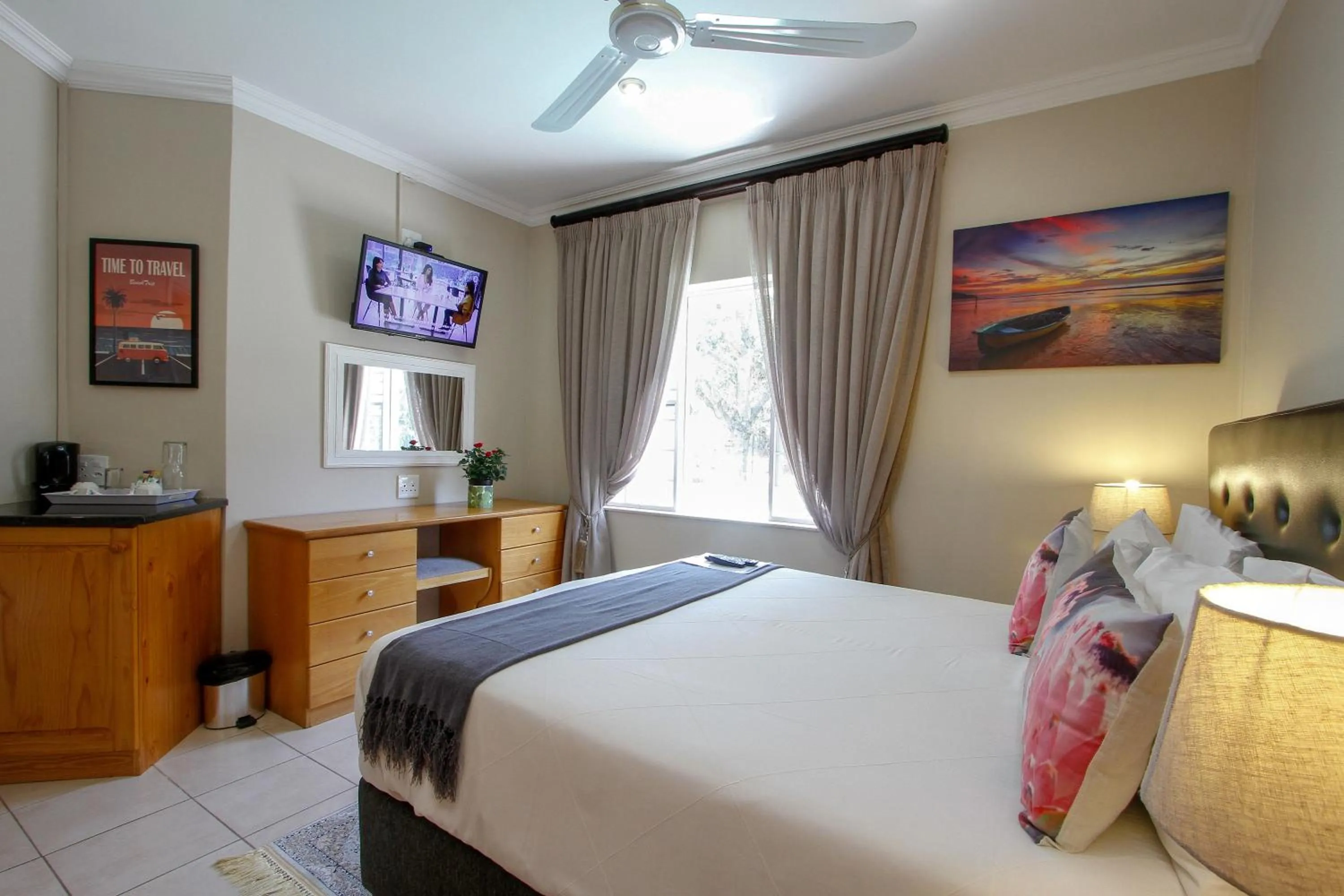 Bedroom, Bed in The Sandringham Bed & Breakfast and Self-Catering