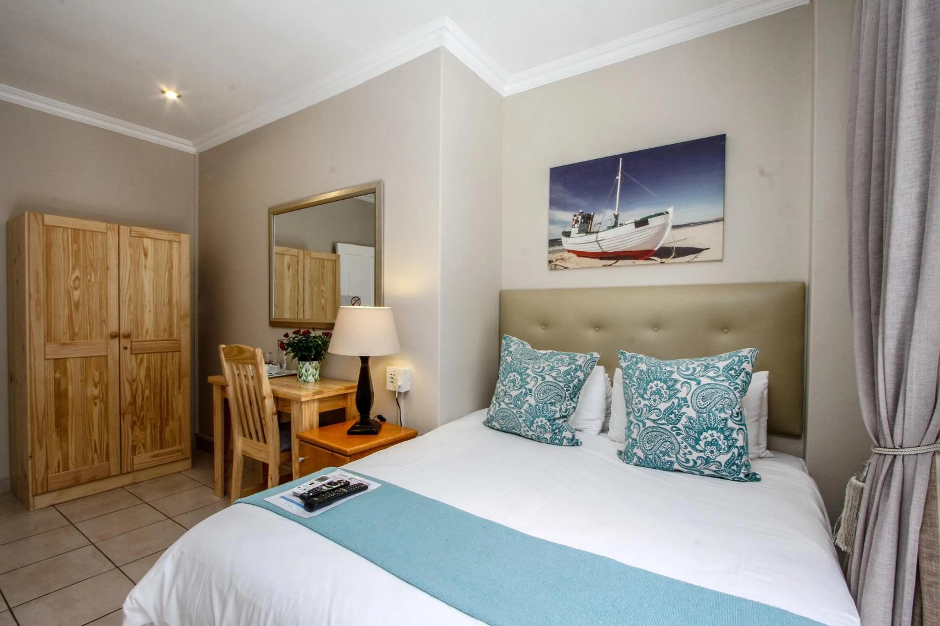 Bedroom, Bed in The Sandringham Bed & Breakfast and Self-Catering