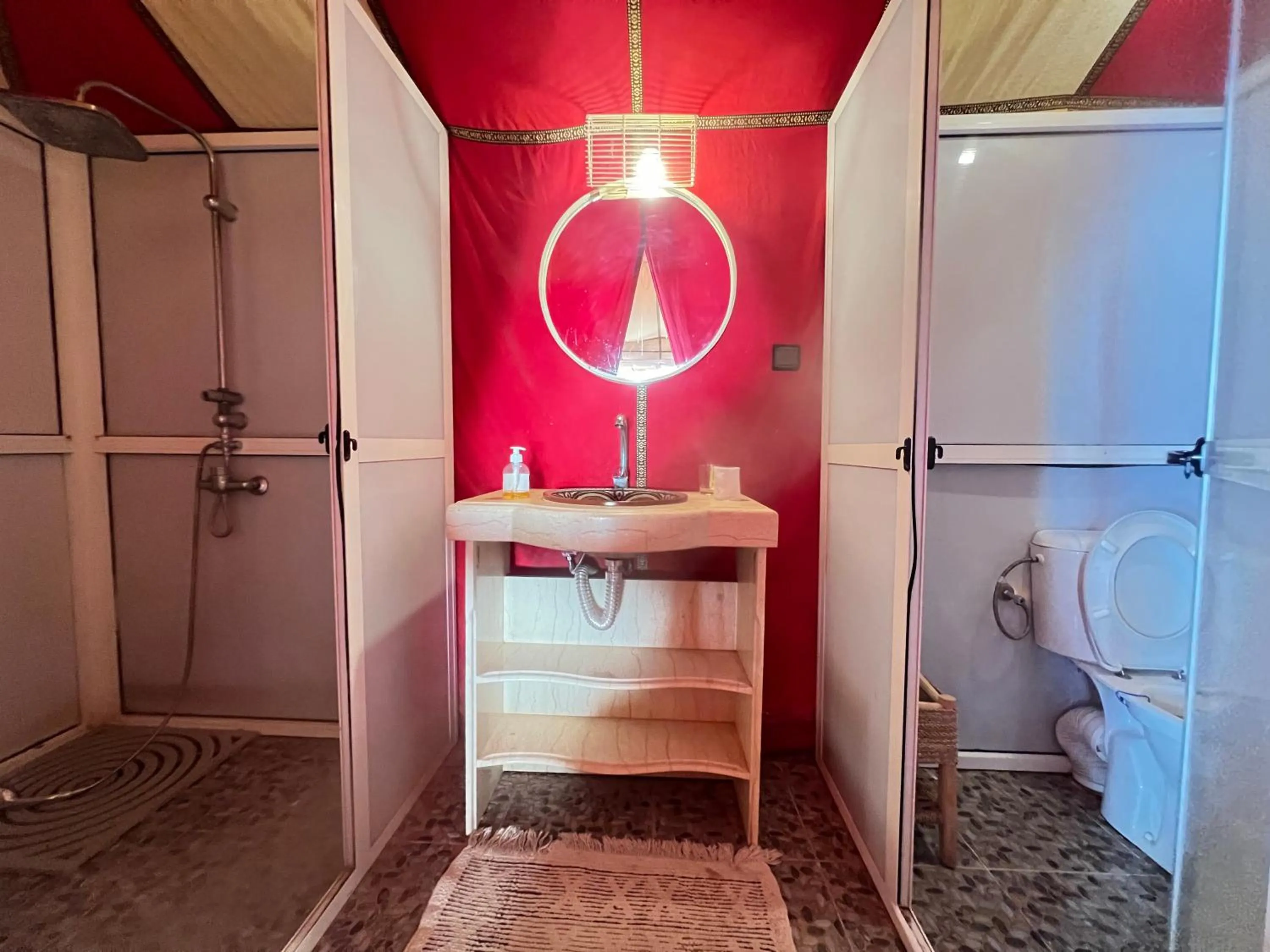 Merzouga Luxury Camp