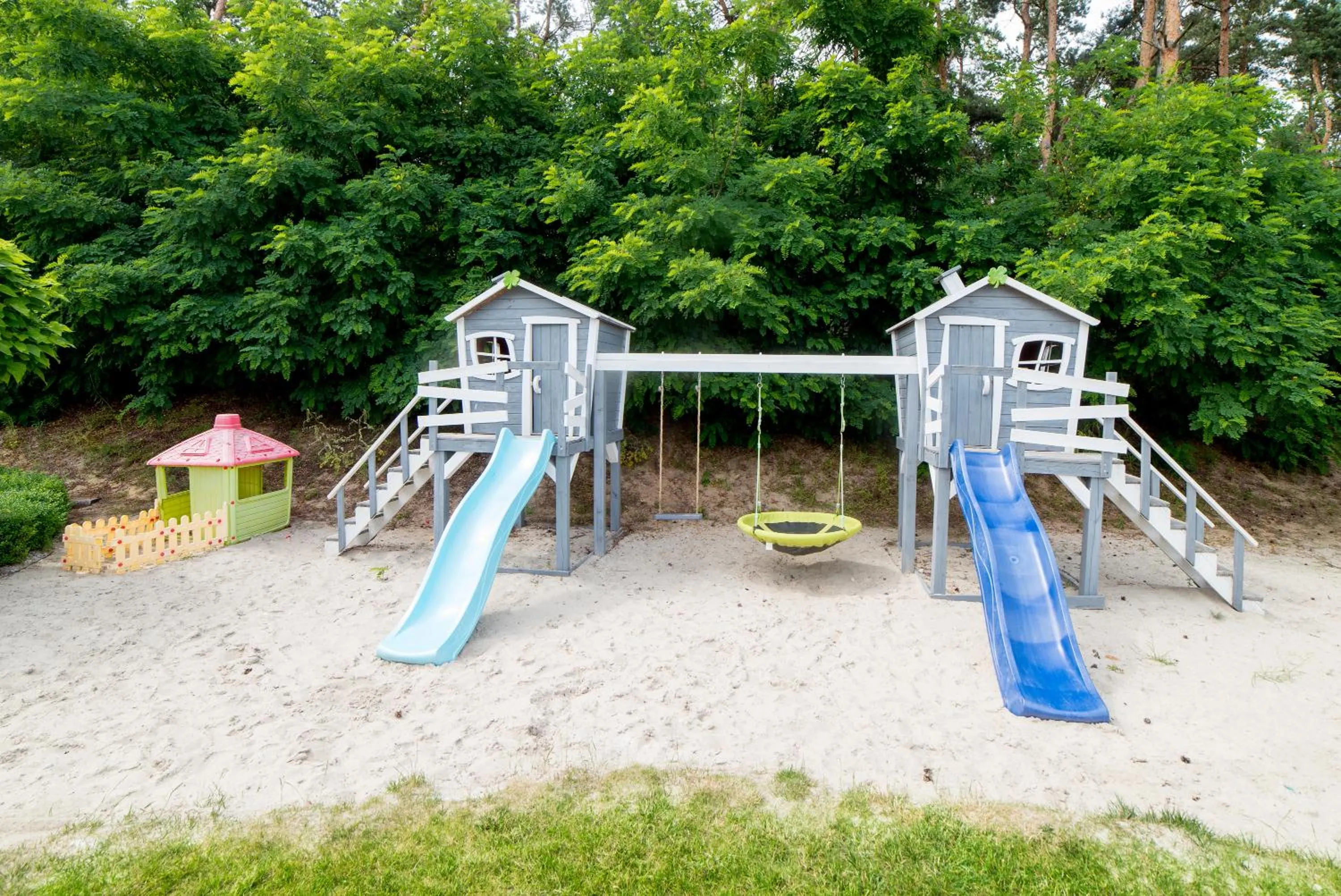 Garden in Zajazd Avangarda
