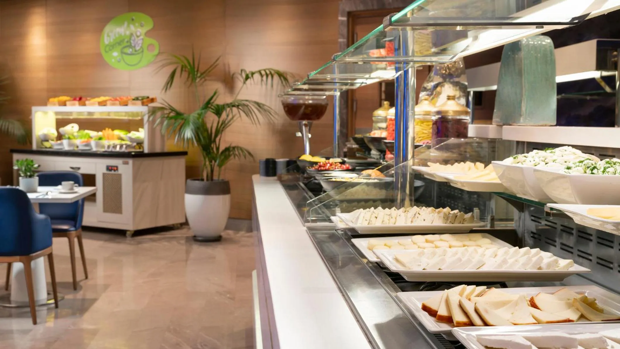 Restaurant/places to eat in Crowne Plaza Florya Istanbul by IHG