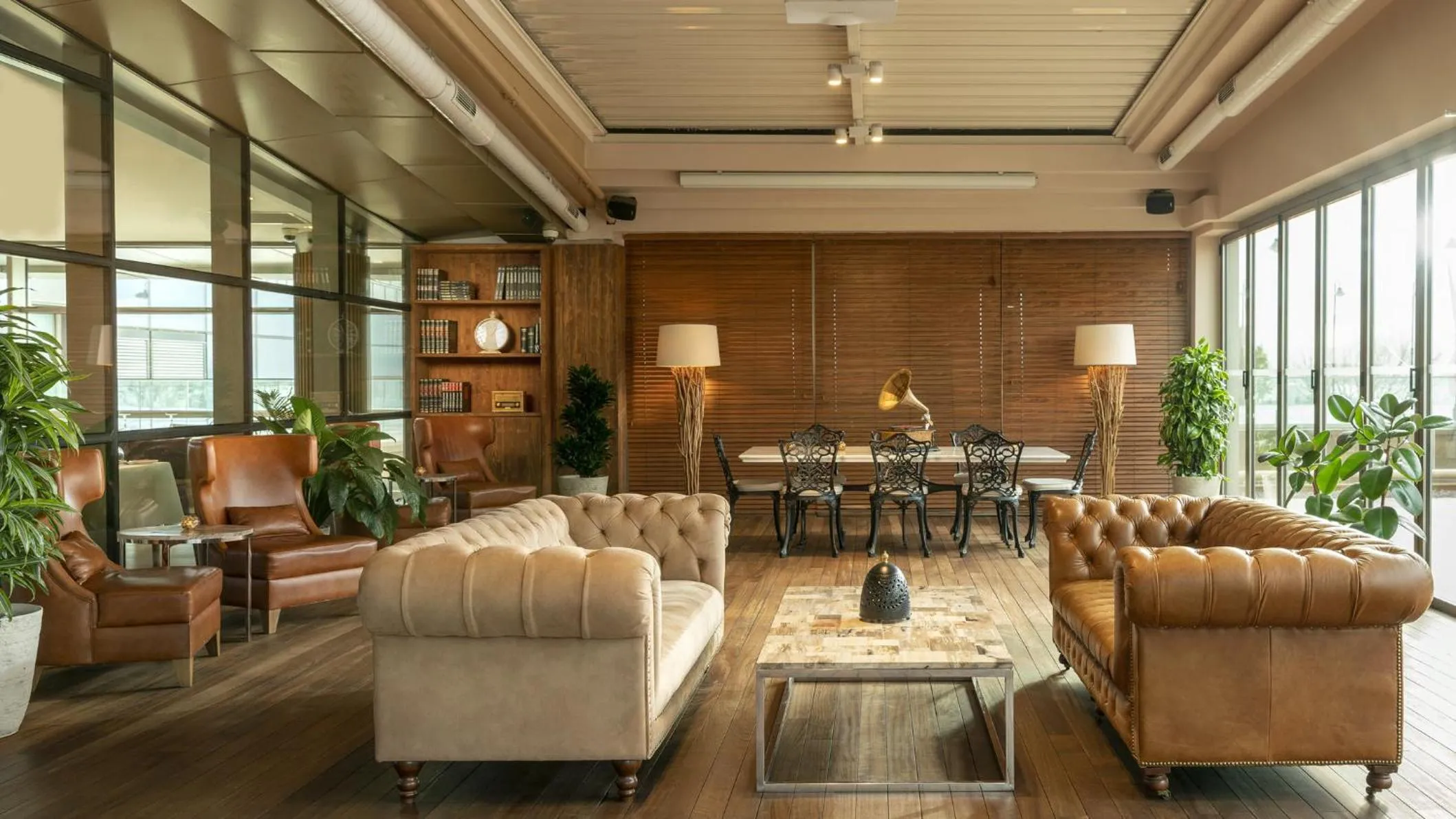 Restaurant/places to eat in Crowne Plaza Florya Istanbul by IHG