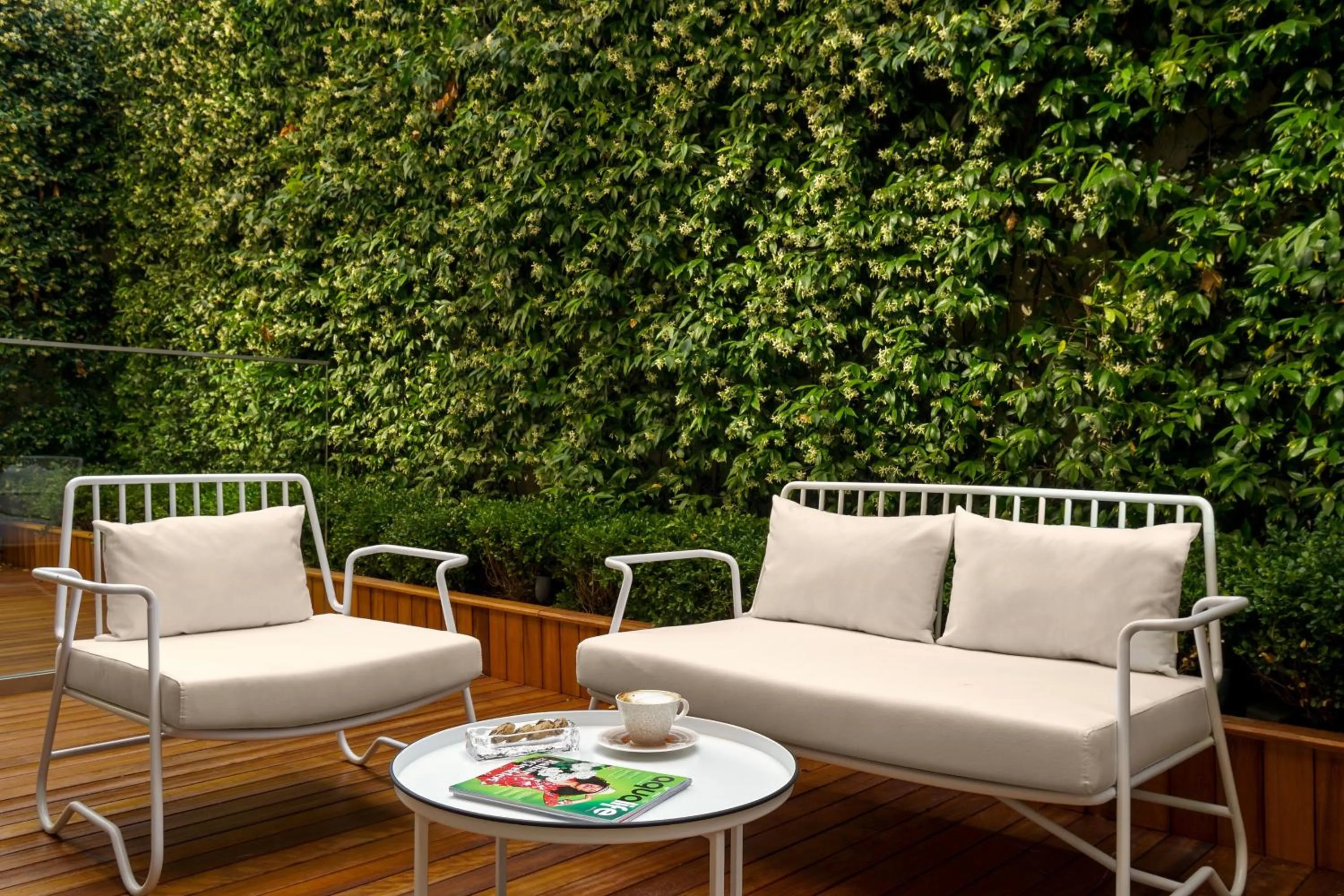 Photo of the whole room in Crowne Plaza Florya Istanbul by IHG