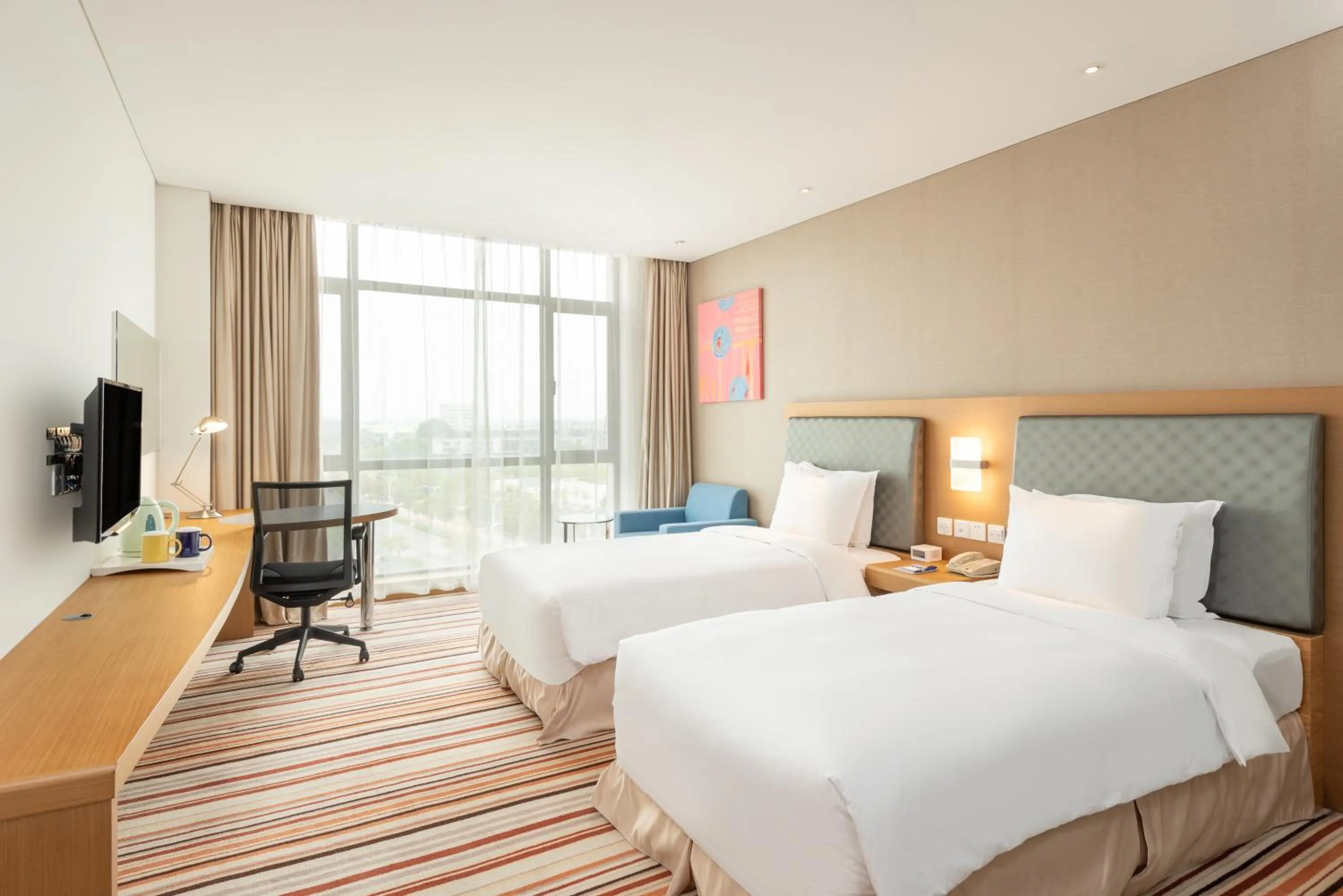 Property building, Bed in Holiday Inn Express Shanghai Jiading Industry Park by IHG