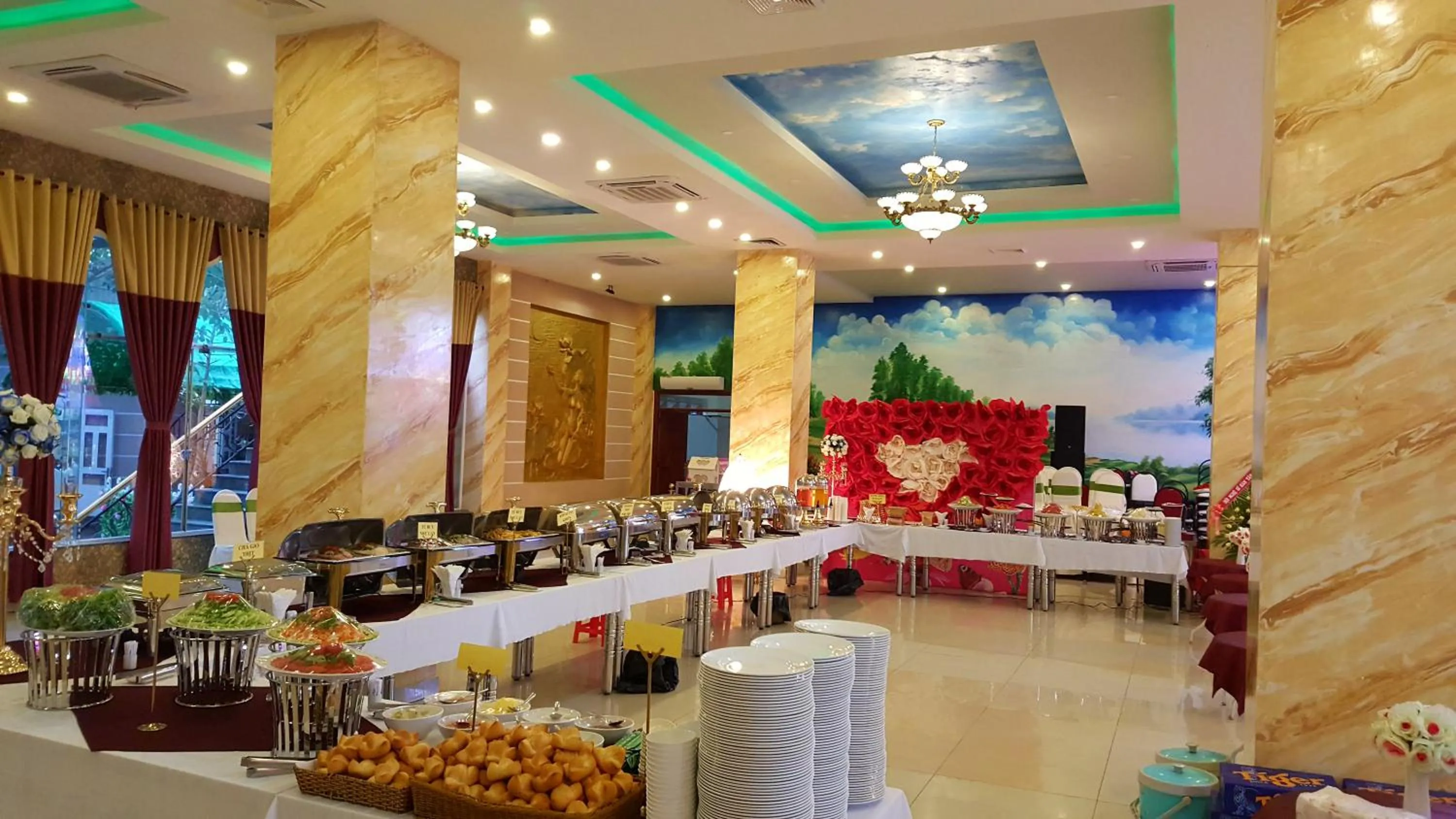 Restaurant/places to eat in Nhat Minh Hotel