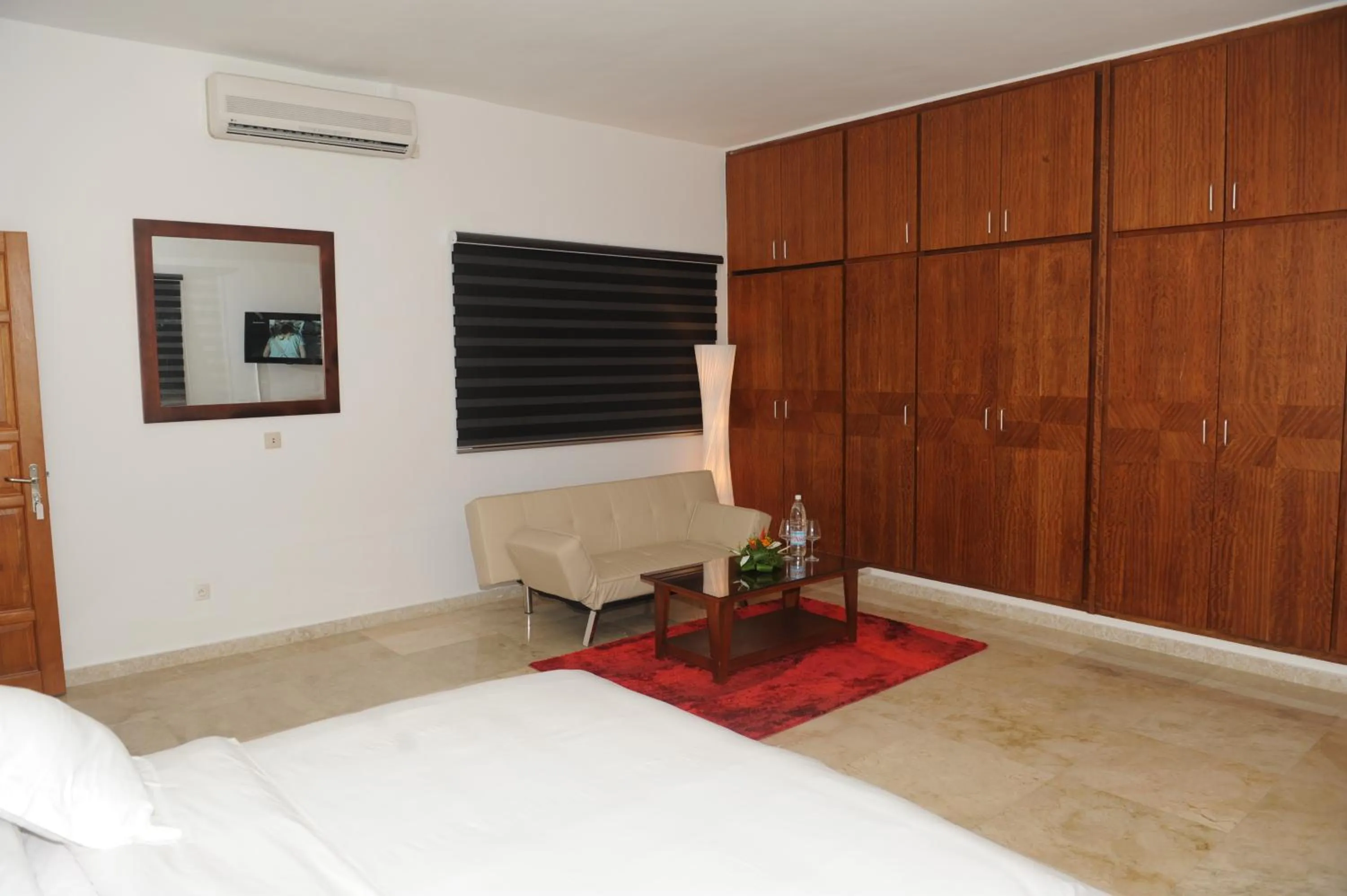 Photo of the whole room, Bed in Residence Helios