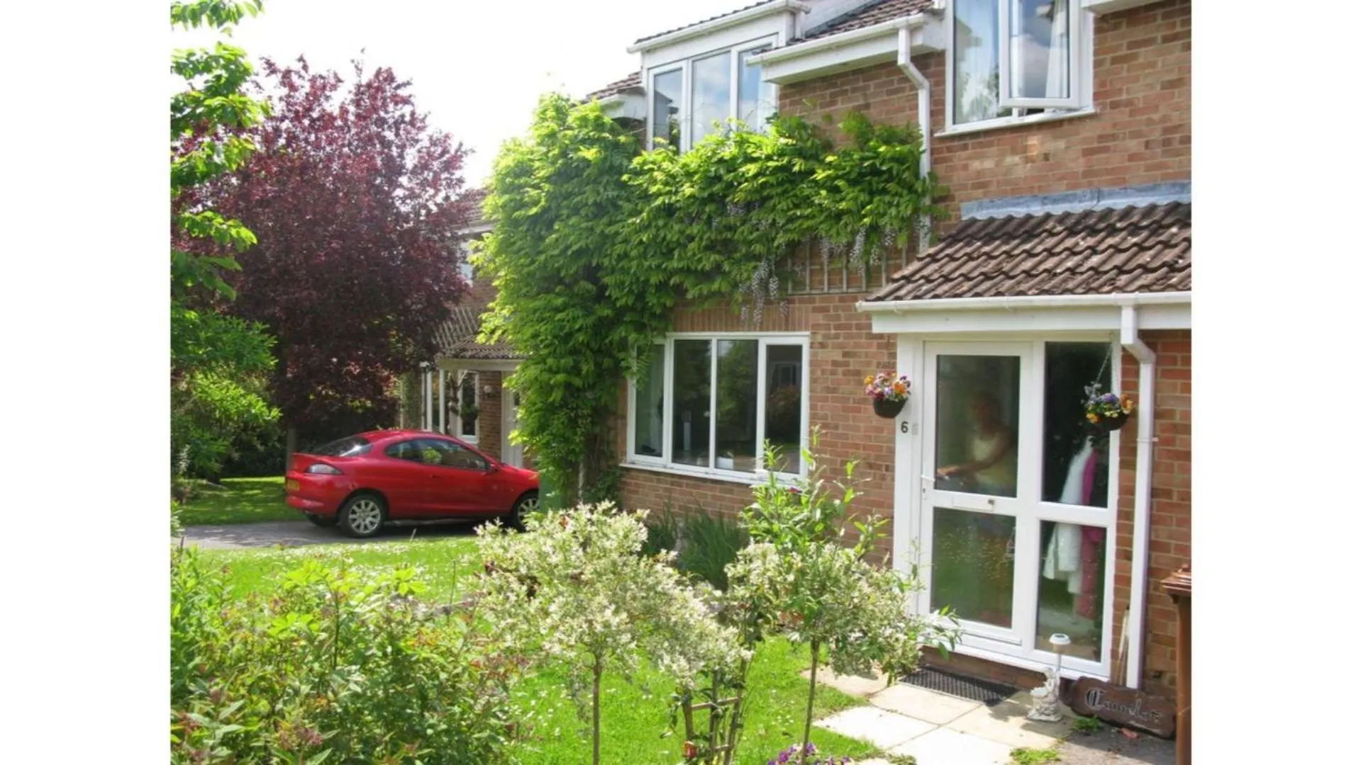 Garden in Camelot Retreat - Tor View
