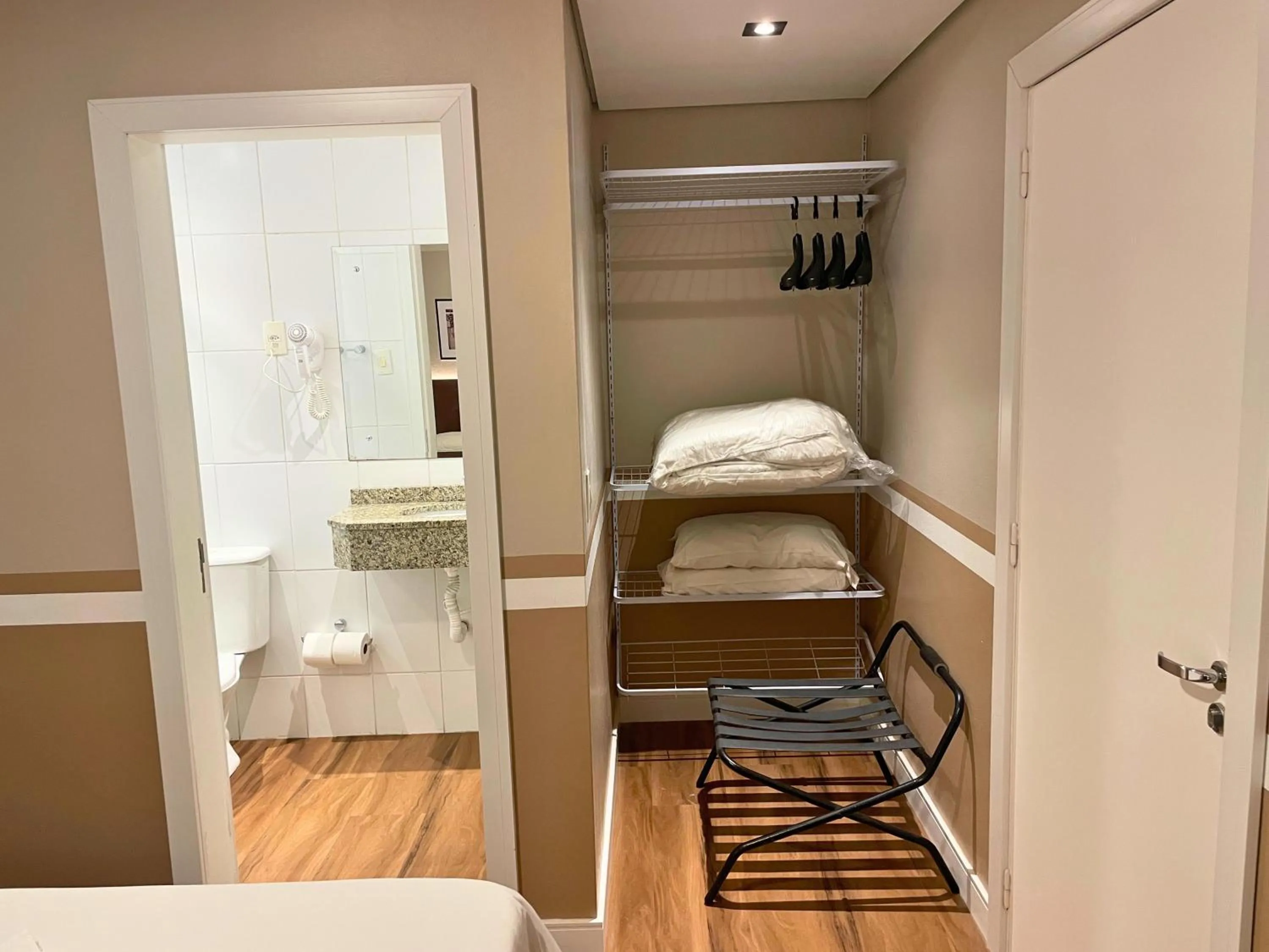 Photo of the whole room, Bed in Hotel Nelo