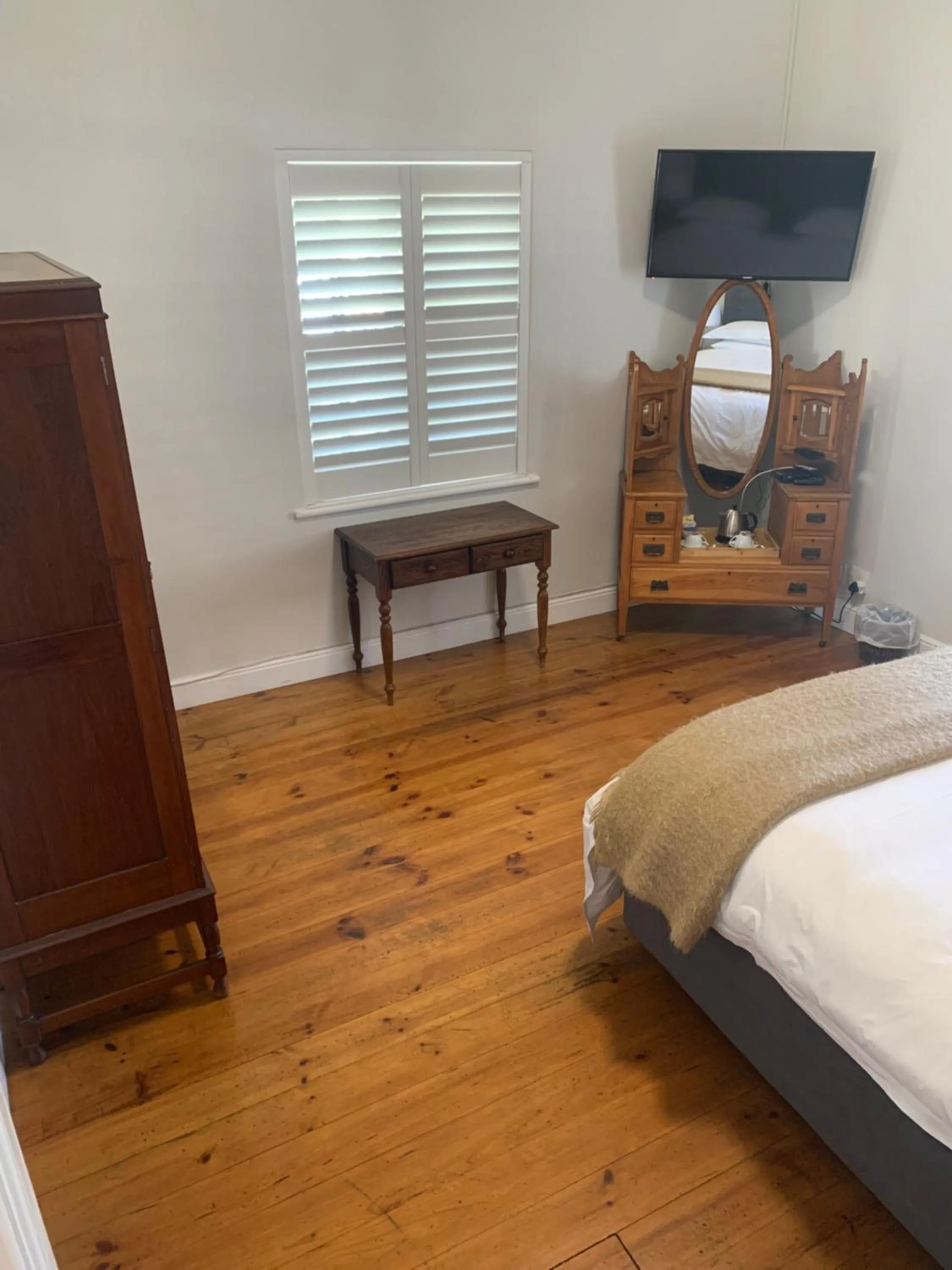 TV and multimedia, Bed in Just Joey Lodge