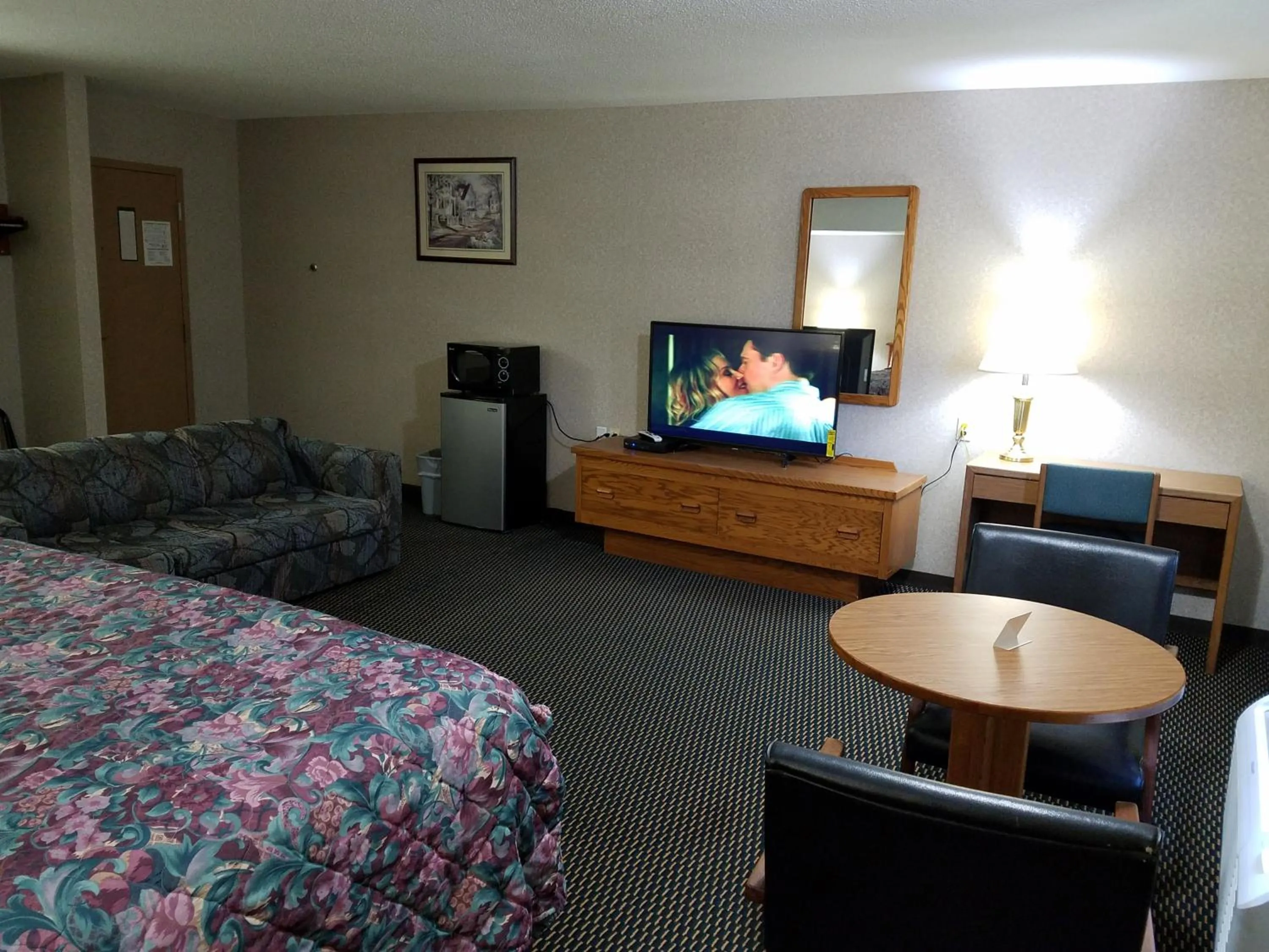 Photo of the whole room, Bed in Rodeway Inn Blair