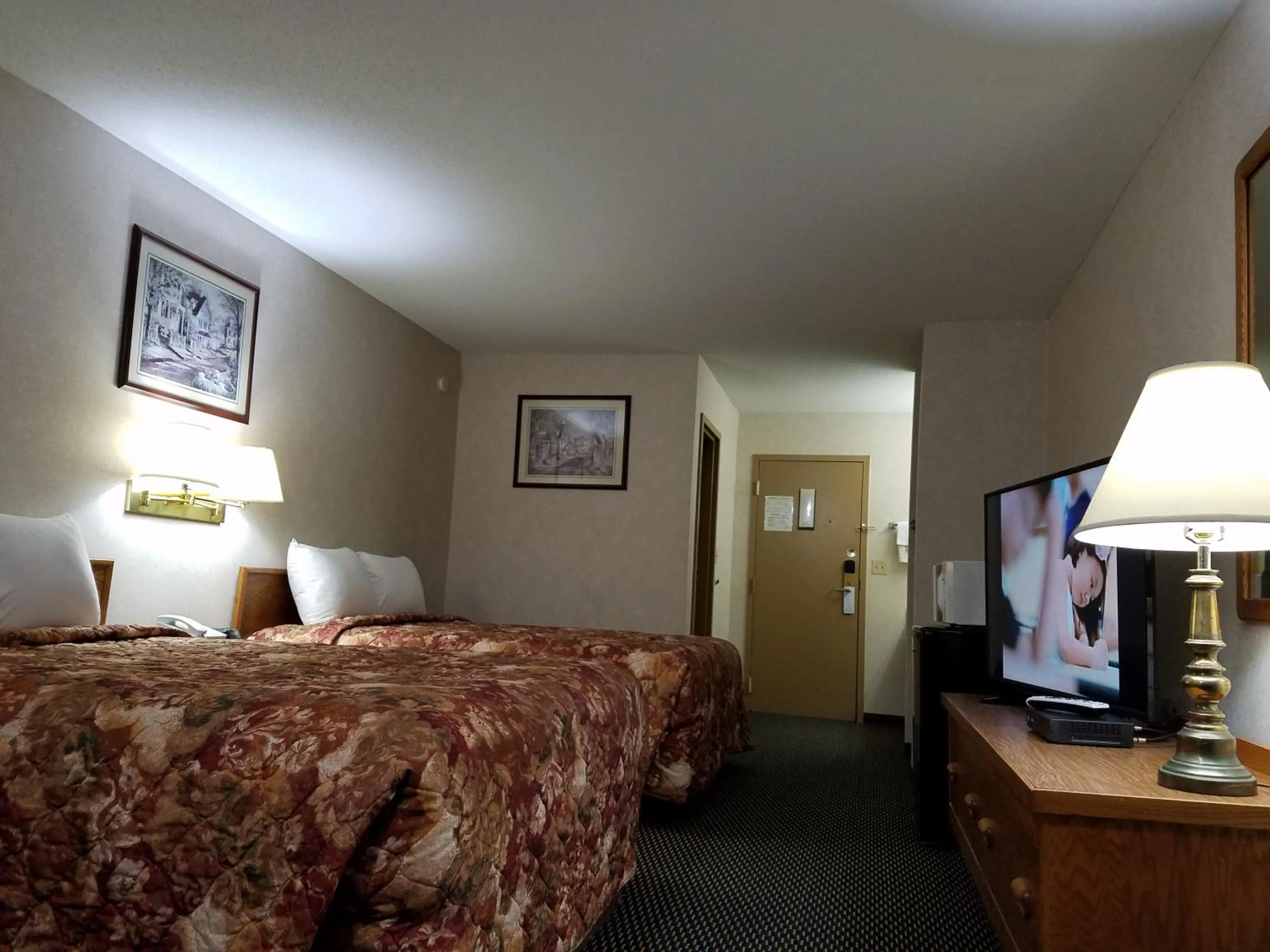 Photo of the whole room, Bed in Rodeway Inn Blair