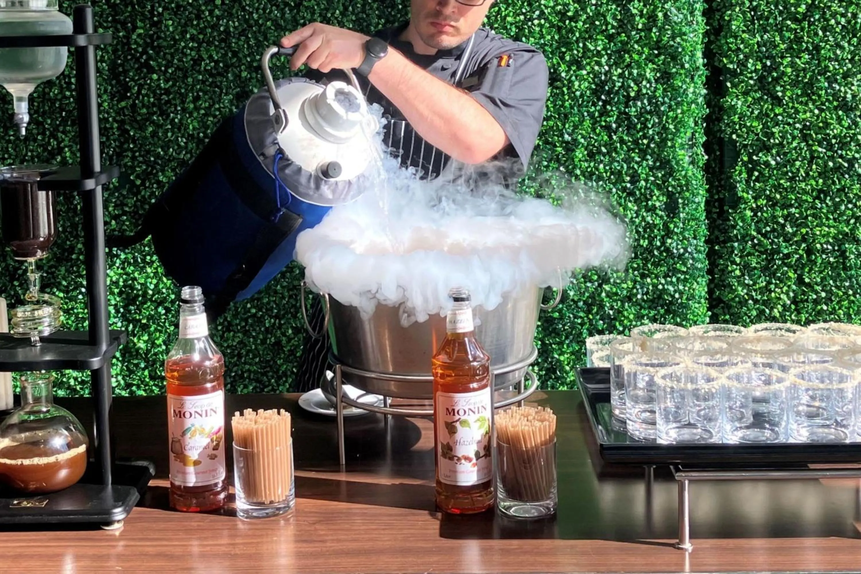 Restaurant/places to eat in Marriott Marquis Houston