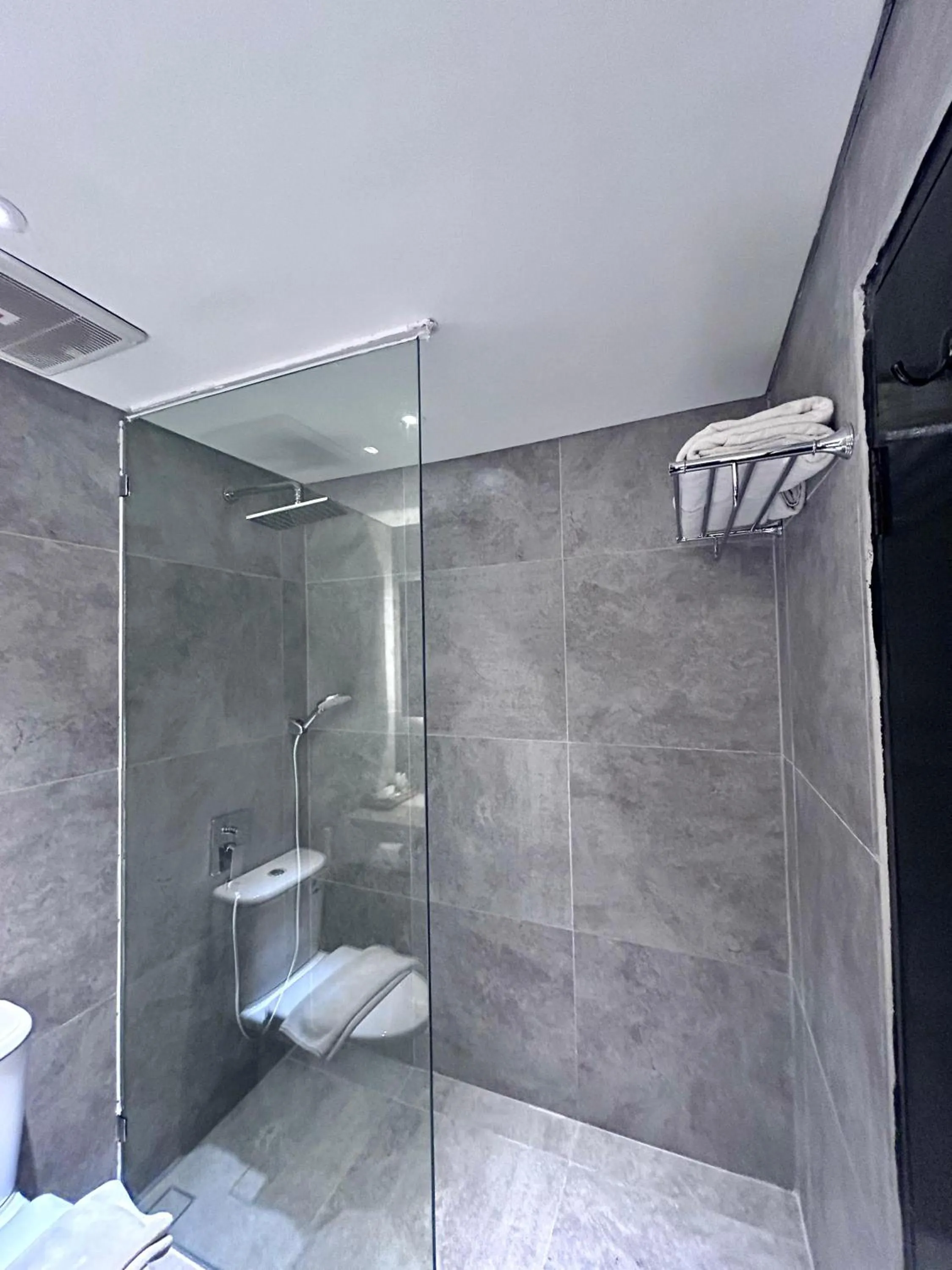 Grand Inna Samudra Beach