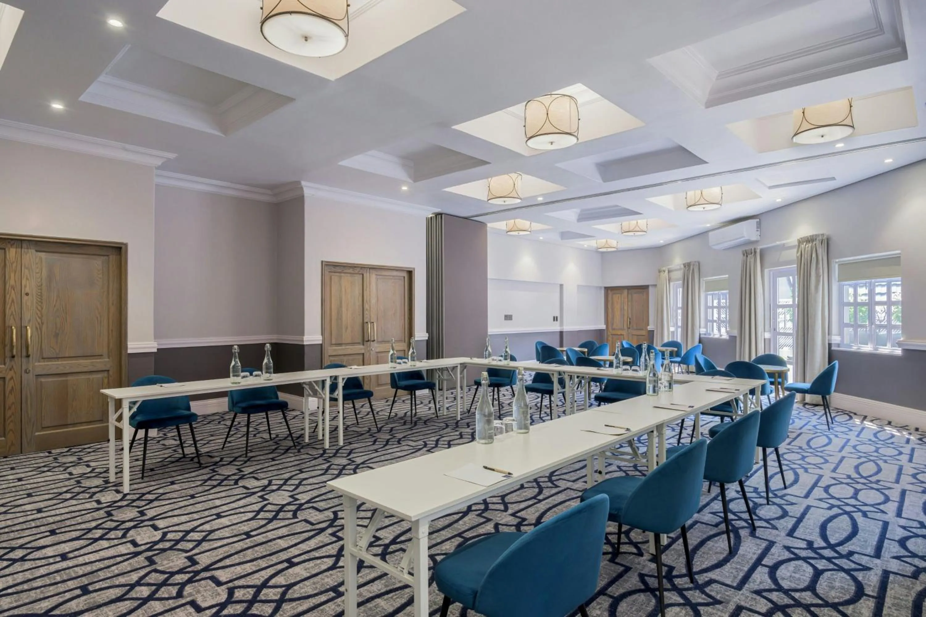 Meeting/conference room in Protea Hotel by Marriott Johannesburg Balalaika Sandton