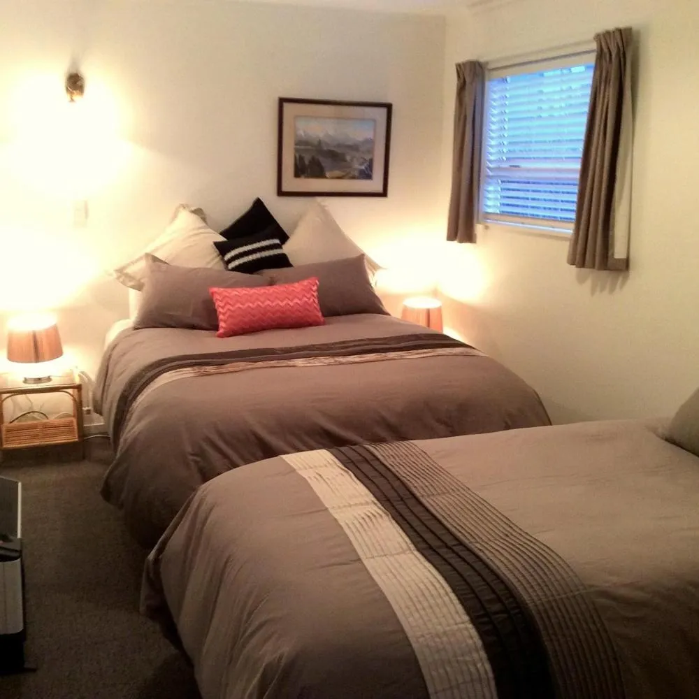 Bed in Noah's Boutique Accommodation Moeraki