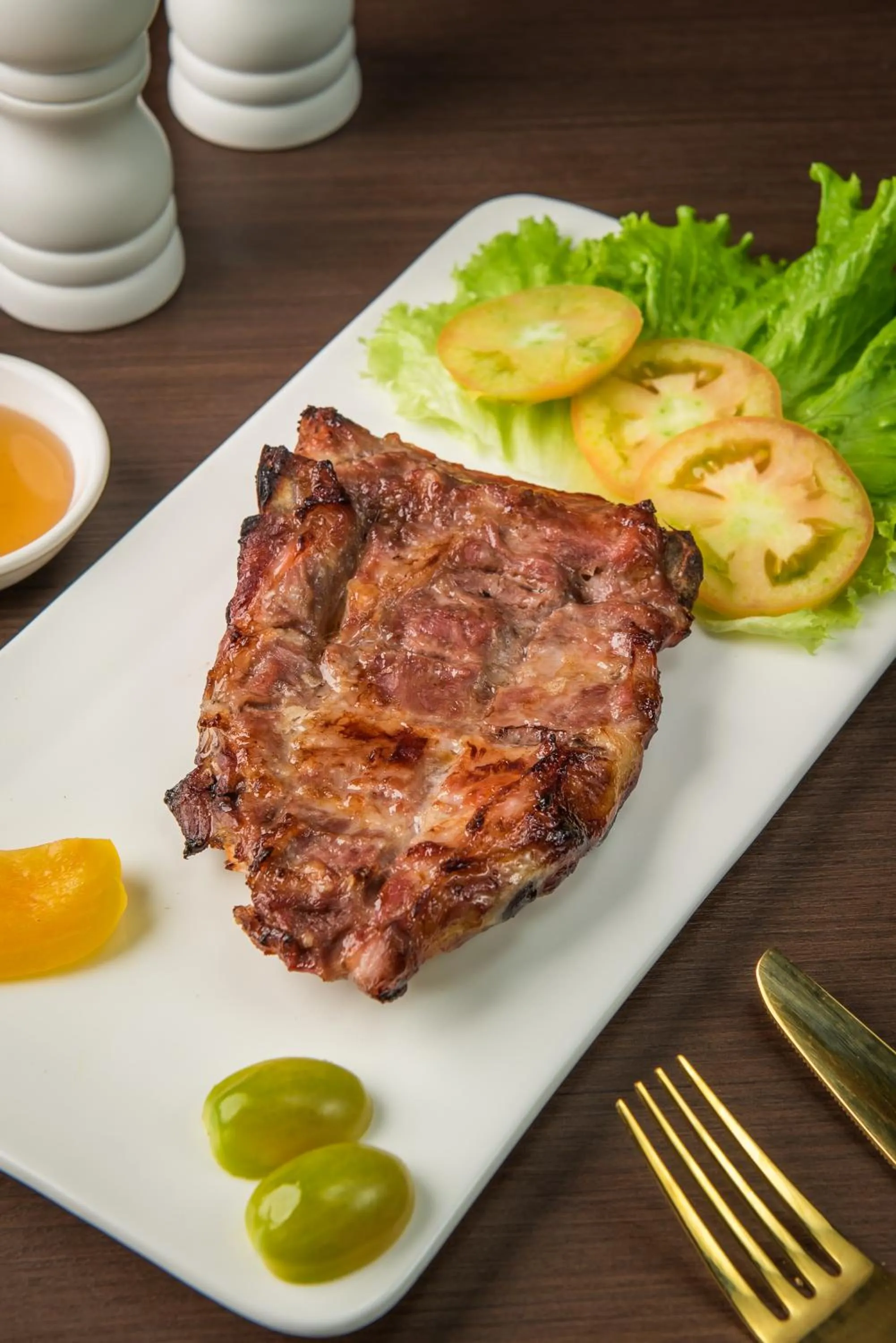 Food in Samnak Lounge