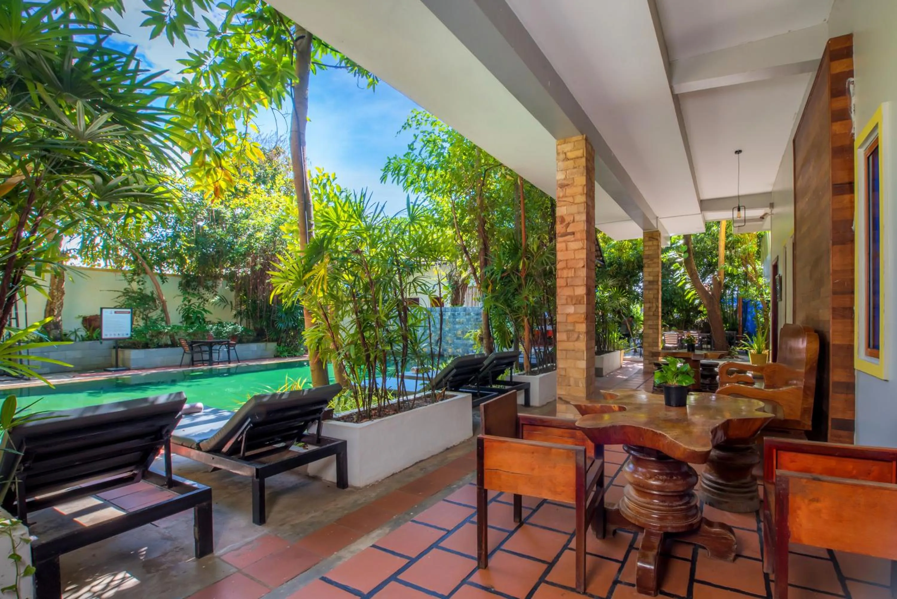 Patio in Samnak Lounge