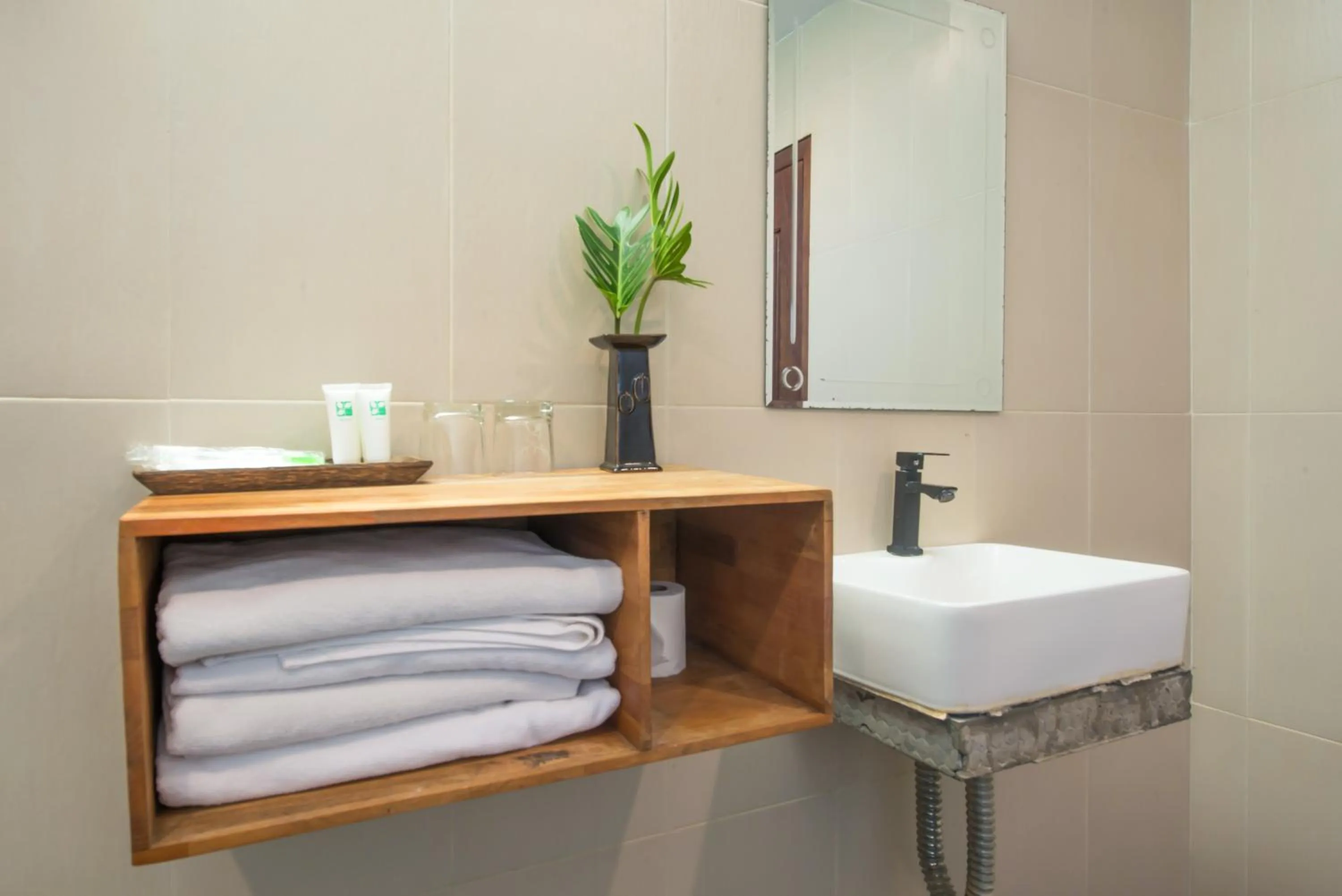 Bathroom in Samnak Lounge