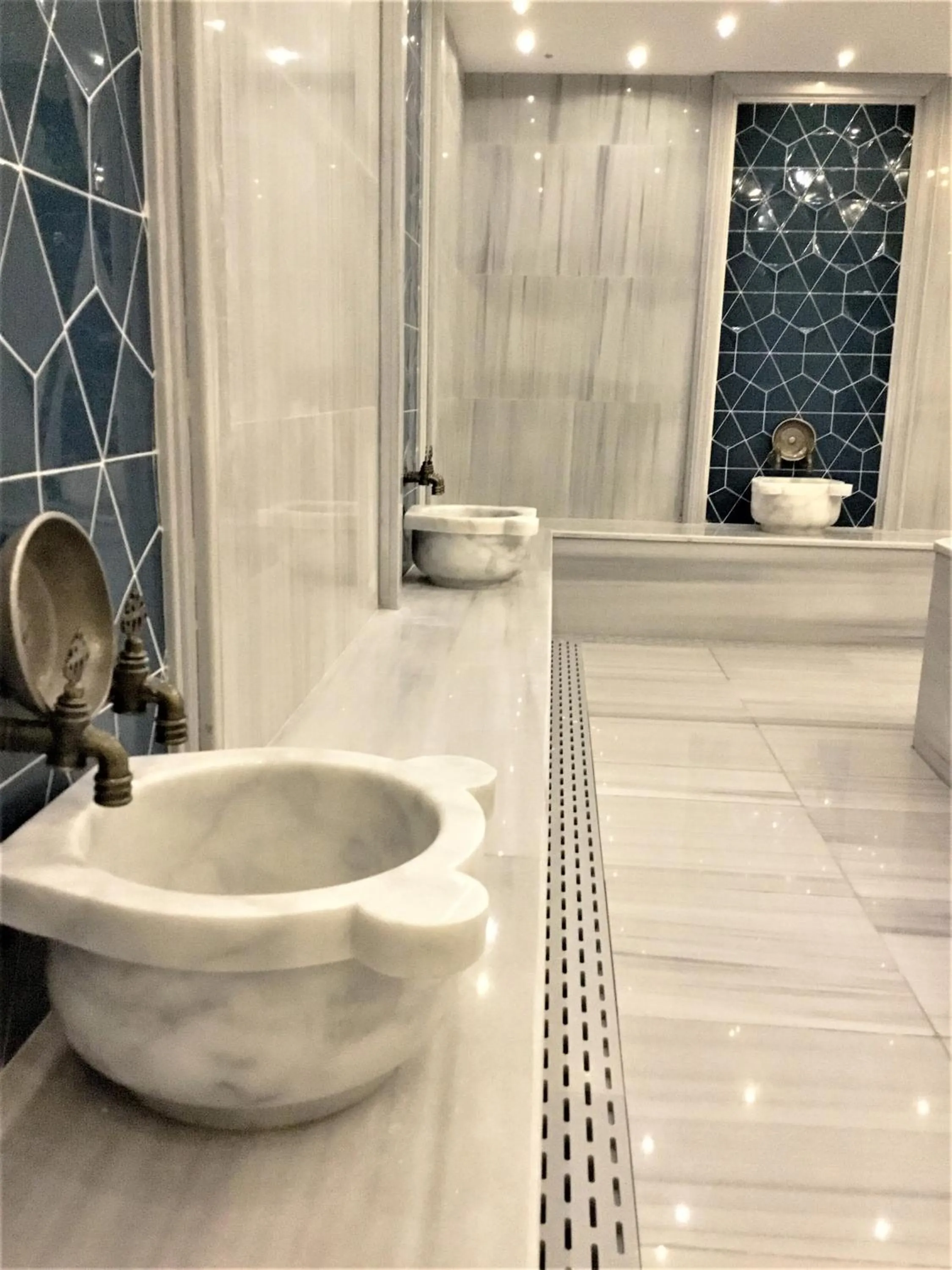 Public Bath in Best Western Premier Karsiyaka Convention & Spa Hotel
