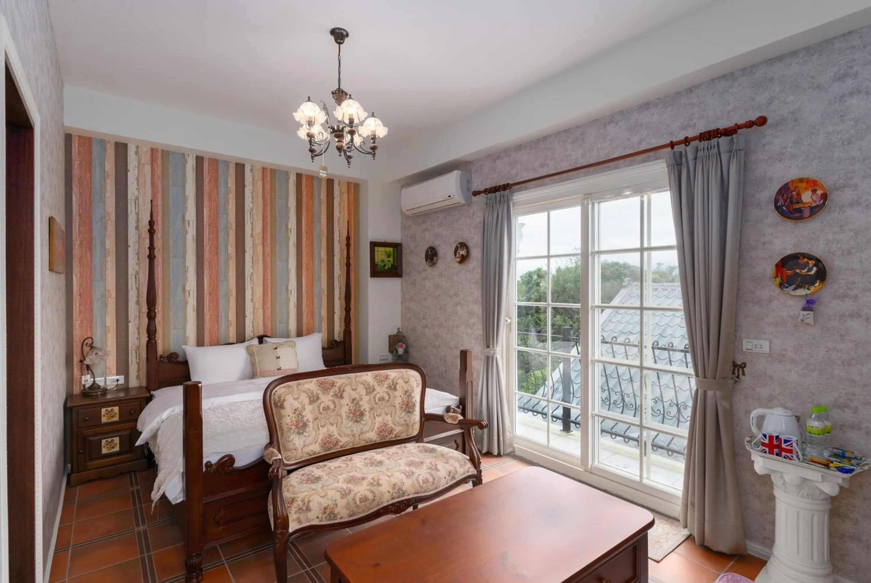 Bed in Brulee's Done