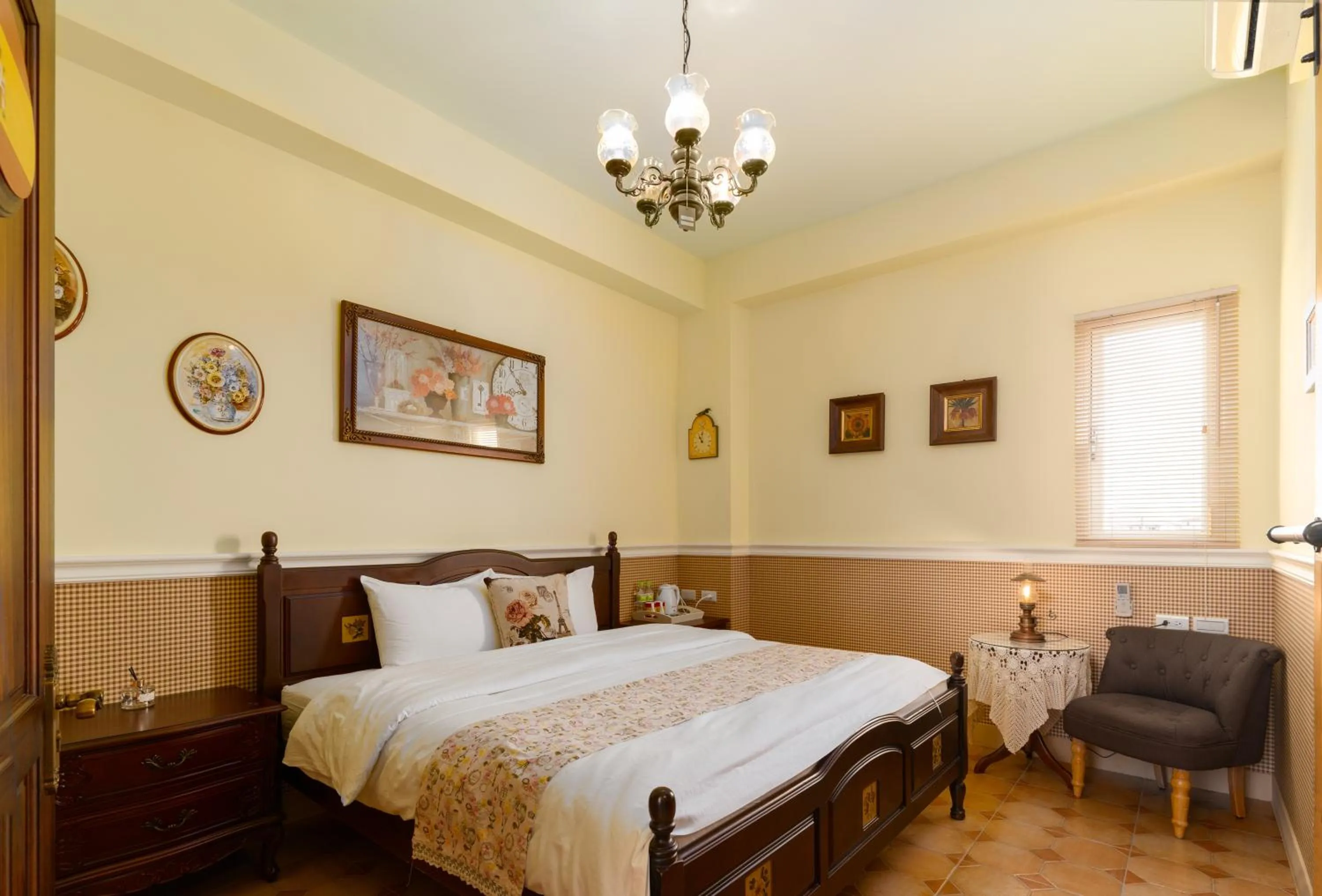 Bed in Brulee's Done