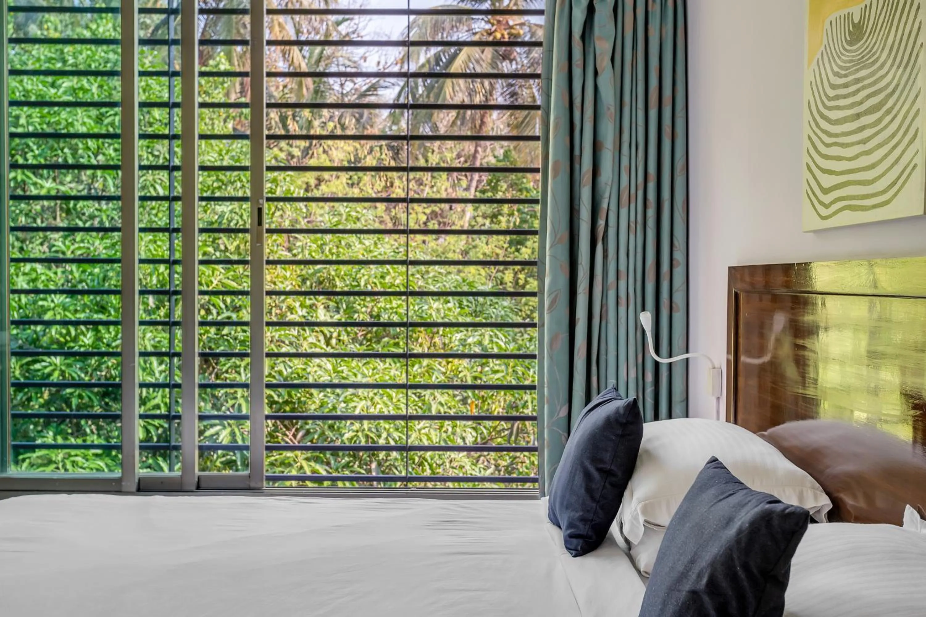 View (from property/room), Bed in Arotel Rooms & Suites Calangute