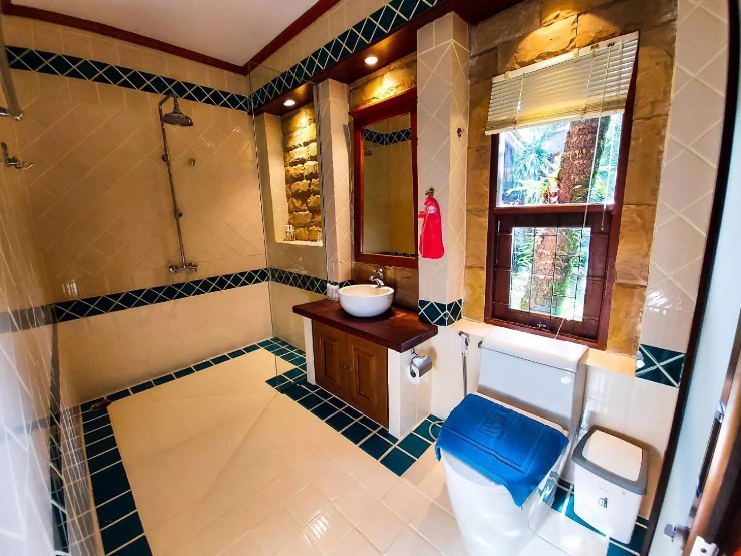 Bathroom, Bed in K.B. Resort