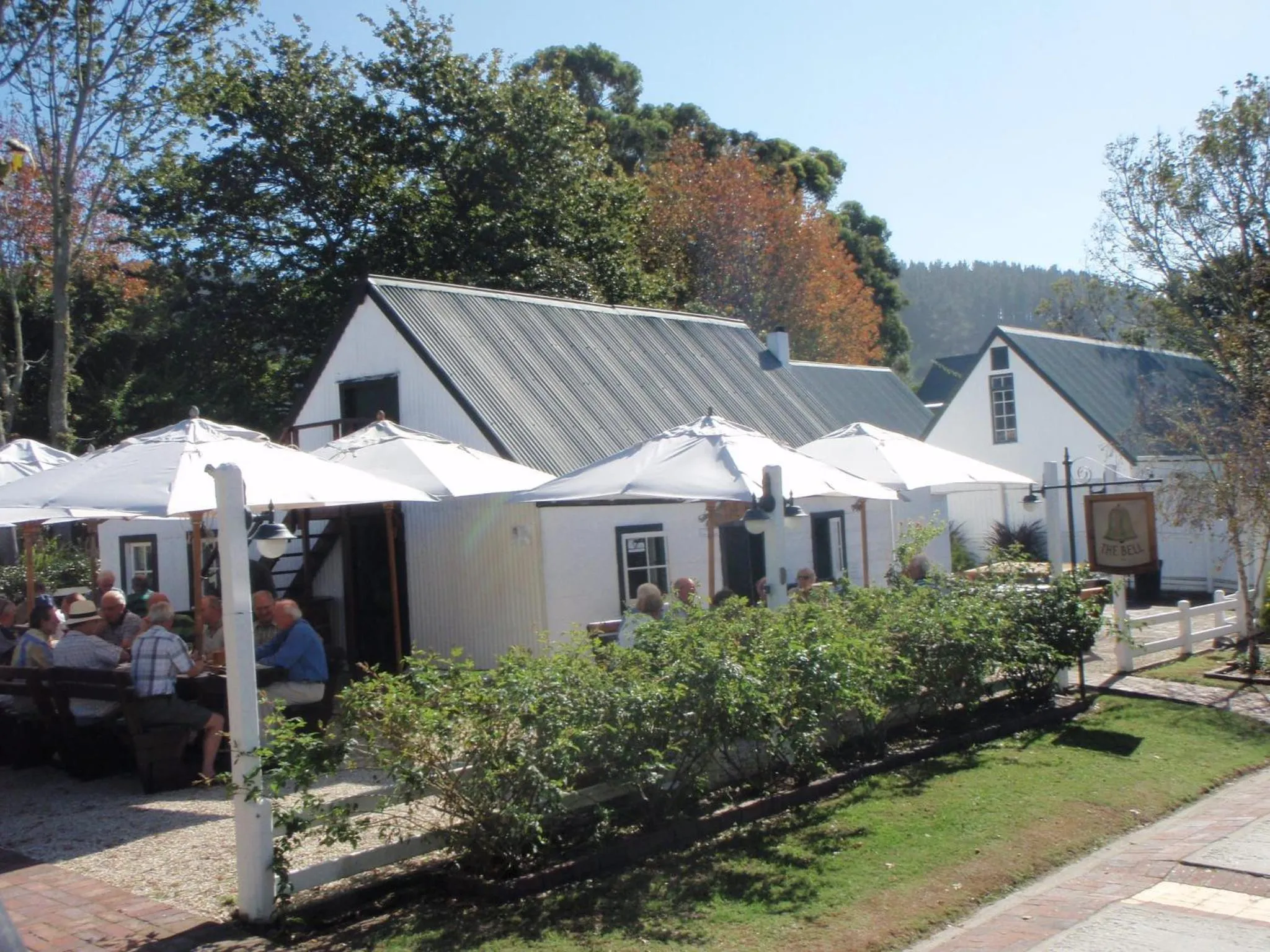 Lounge or bar in Belvidere Manor Lagoonside Cottages