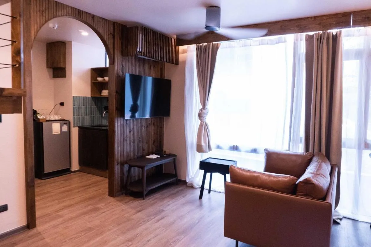 TV and multimedia in Tints of Blue Hotel