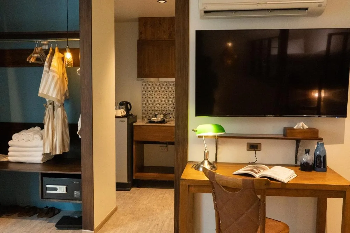 Photo of the whole room in Tints of Blue Hotel