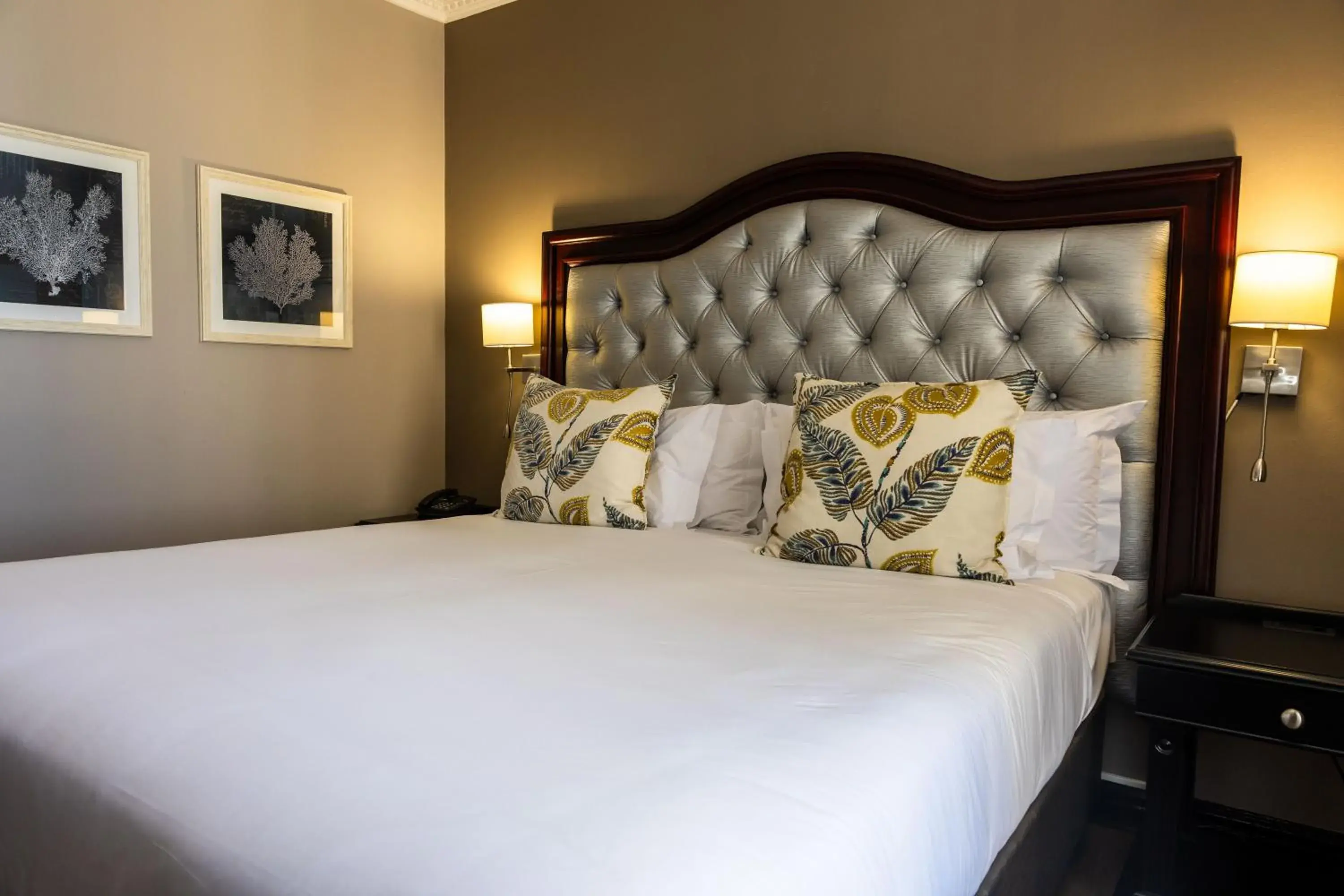 Standard Room with Queen Bed in Premier Hotel Cape Town Standard Room with Queen Bed in Premier Hotel Cape Town