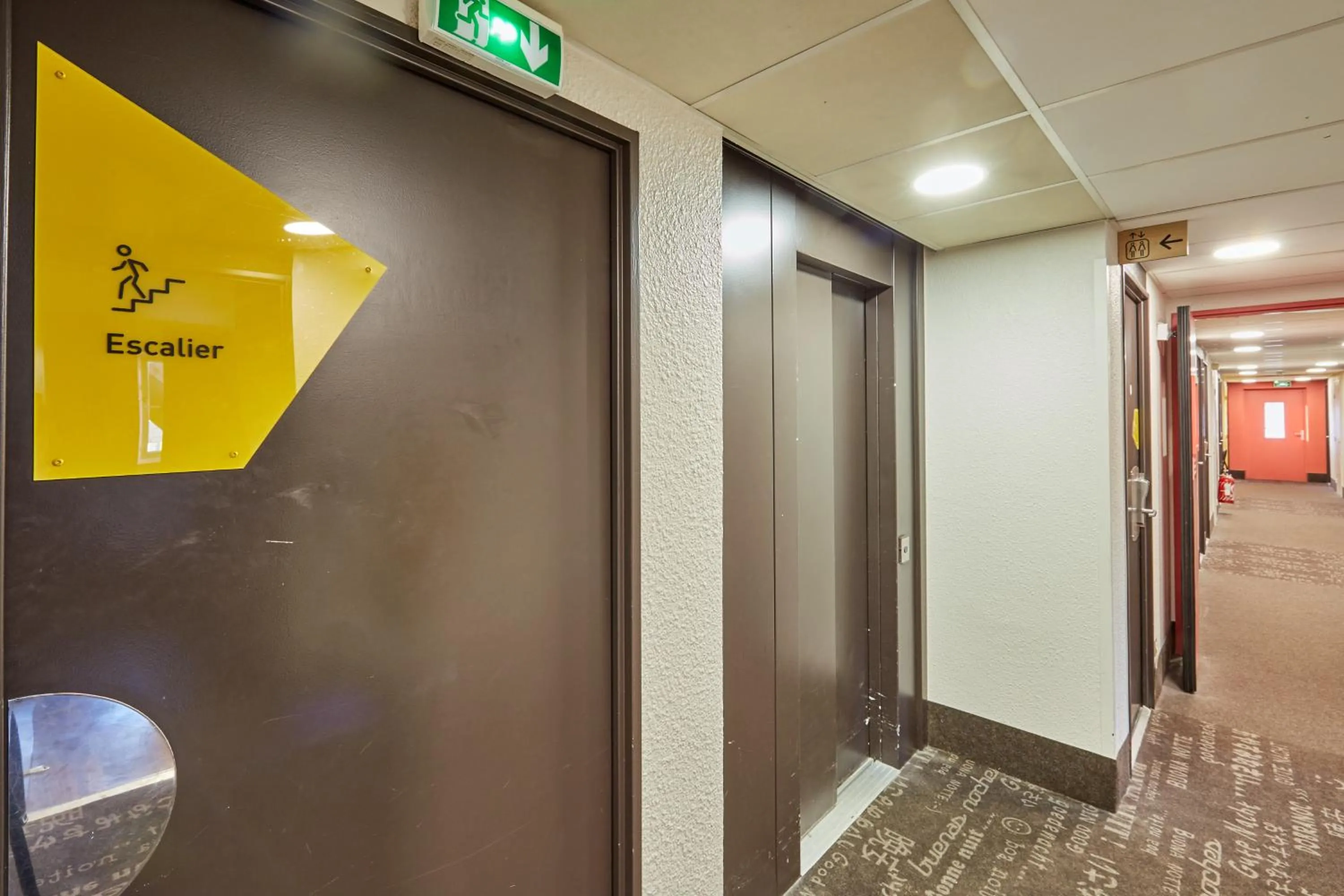 Decorative detail in B&B HOTEL Le Havre Harfleur 2