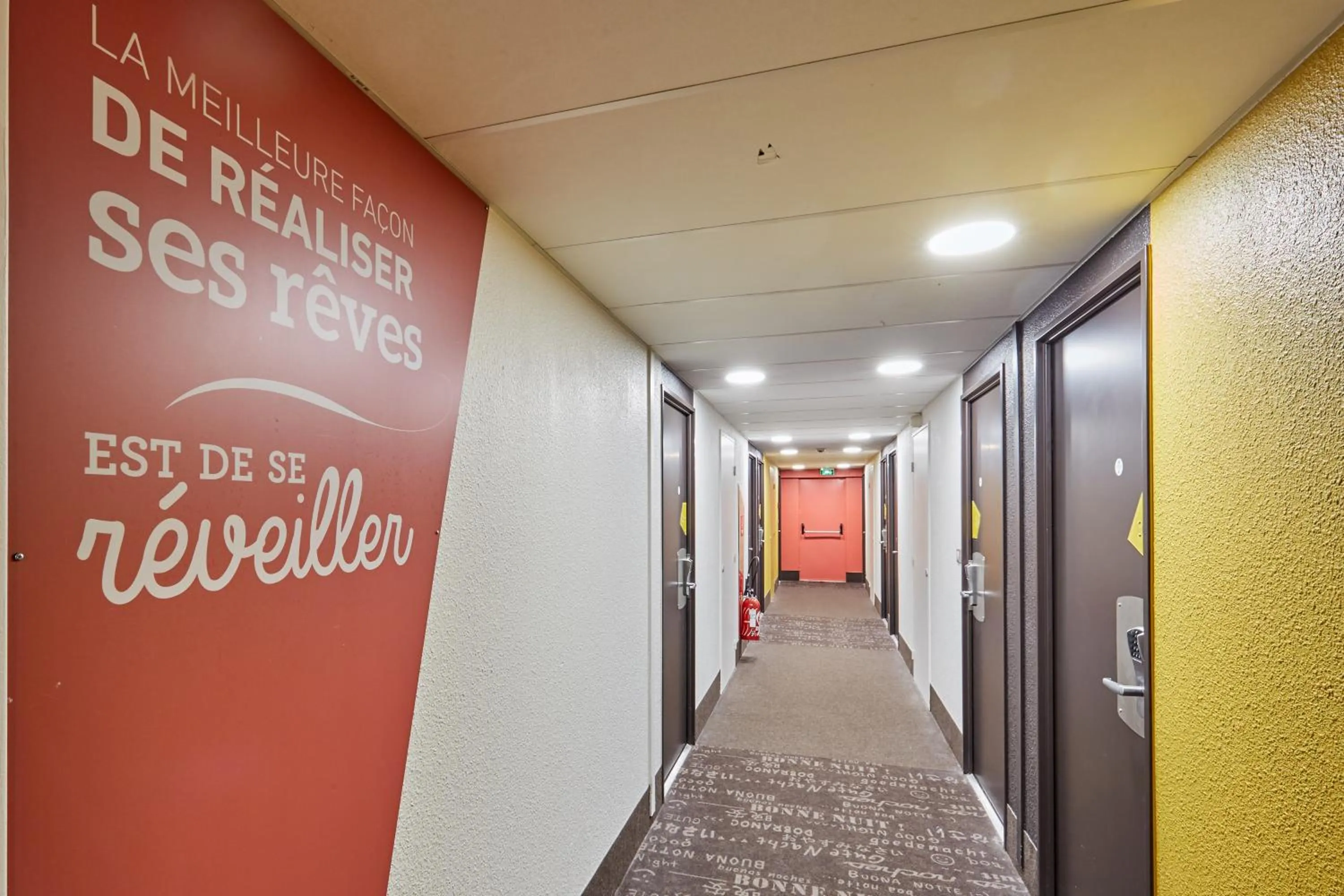 Decorative detail in B&B HOTEL Le Havre Harfleur 2