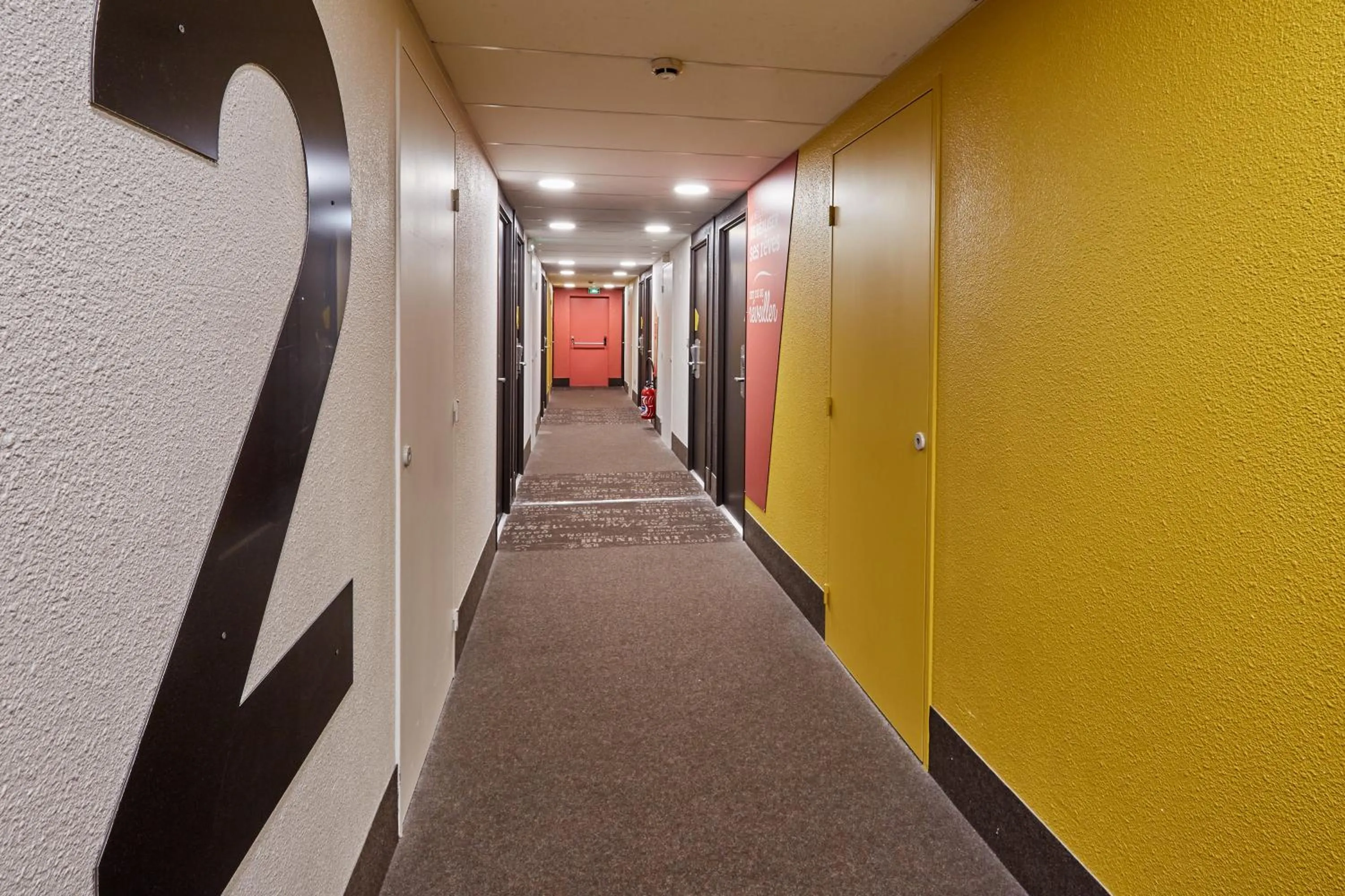 Decorative detail in B&B HOTEL Le Havre Harfleur 2