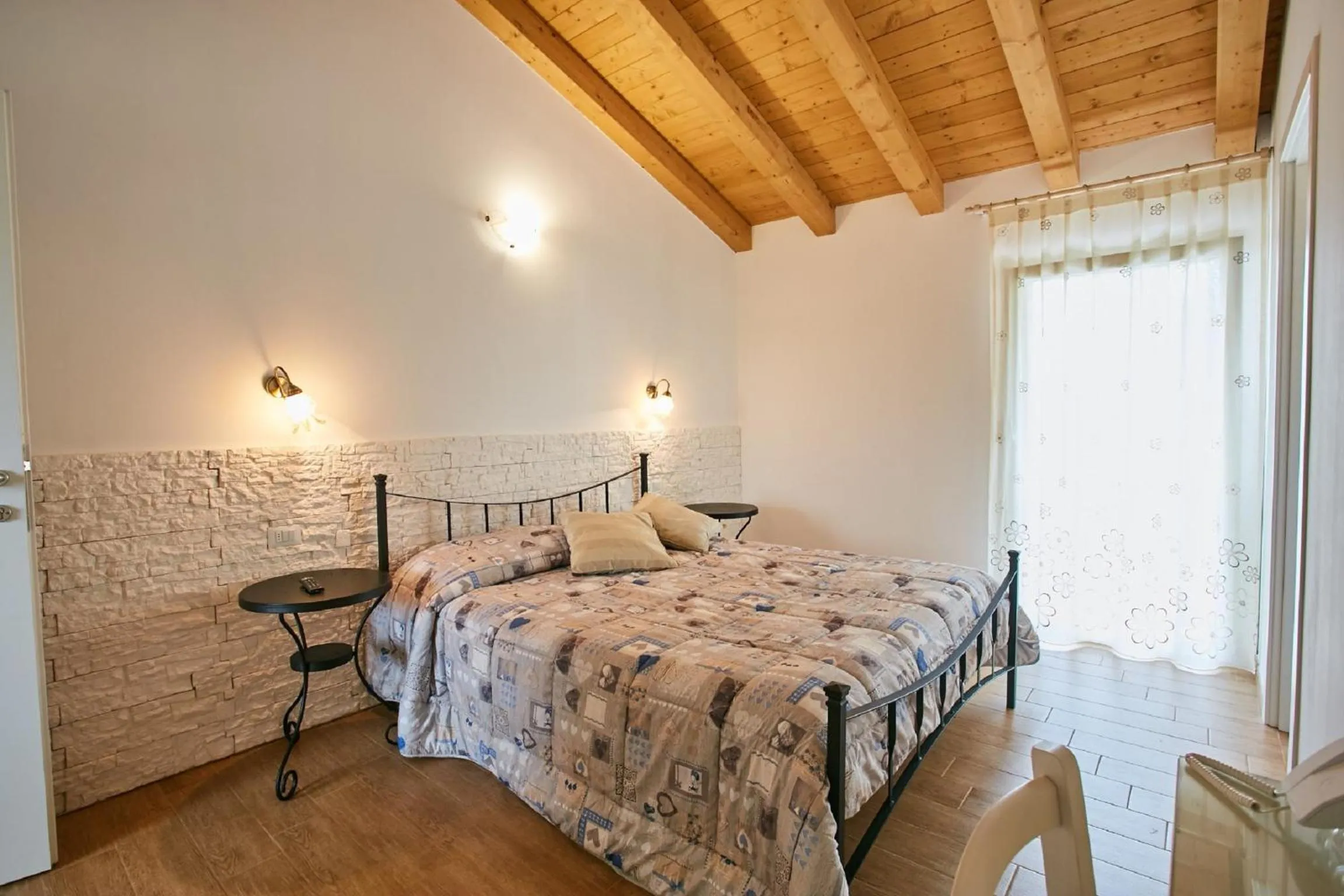 Photo of the whole room, Bed in B&B Al sogno di Laura