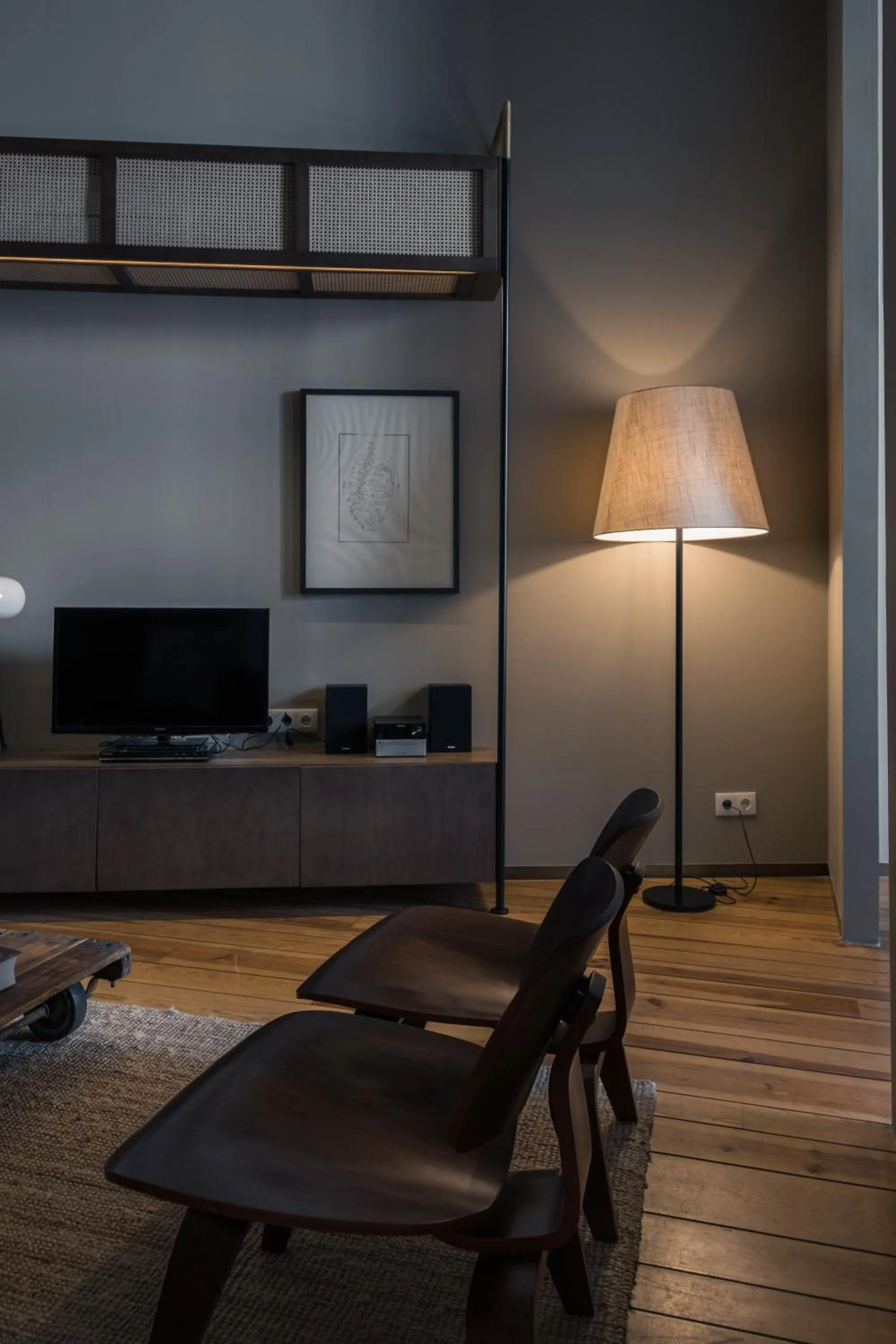 Living room in Condes de Azevedo Palace Apartments