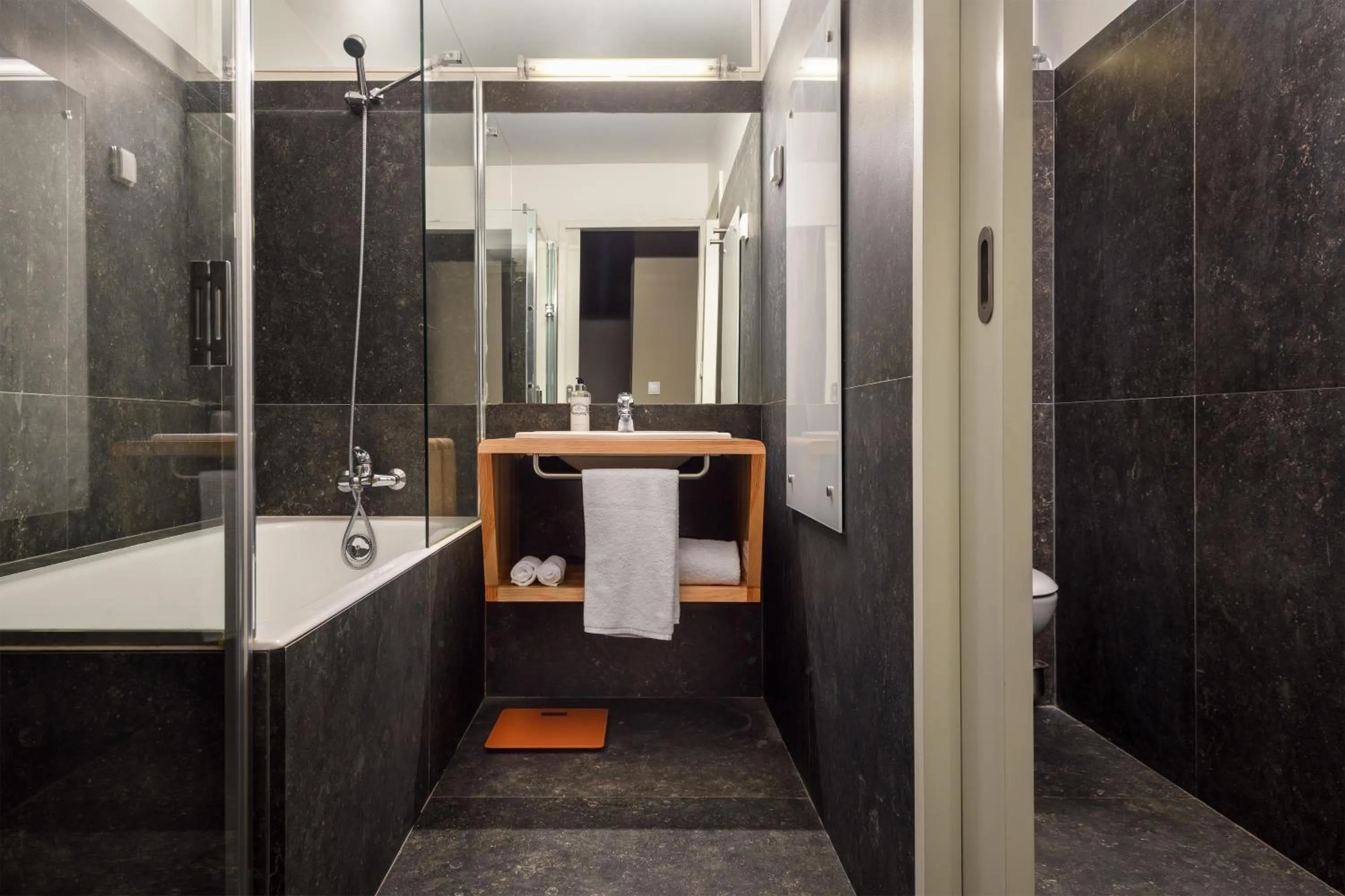 Bathroom in Condes de Azevedo Palace Apartments