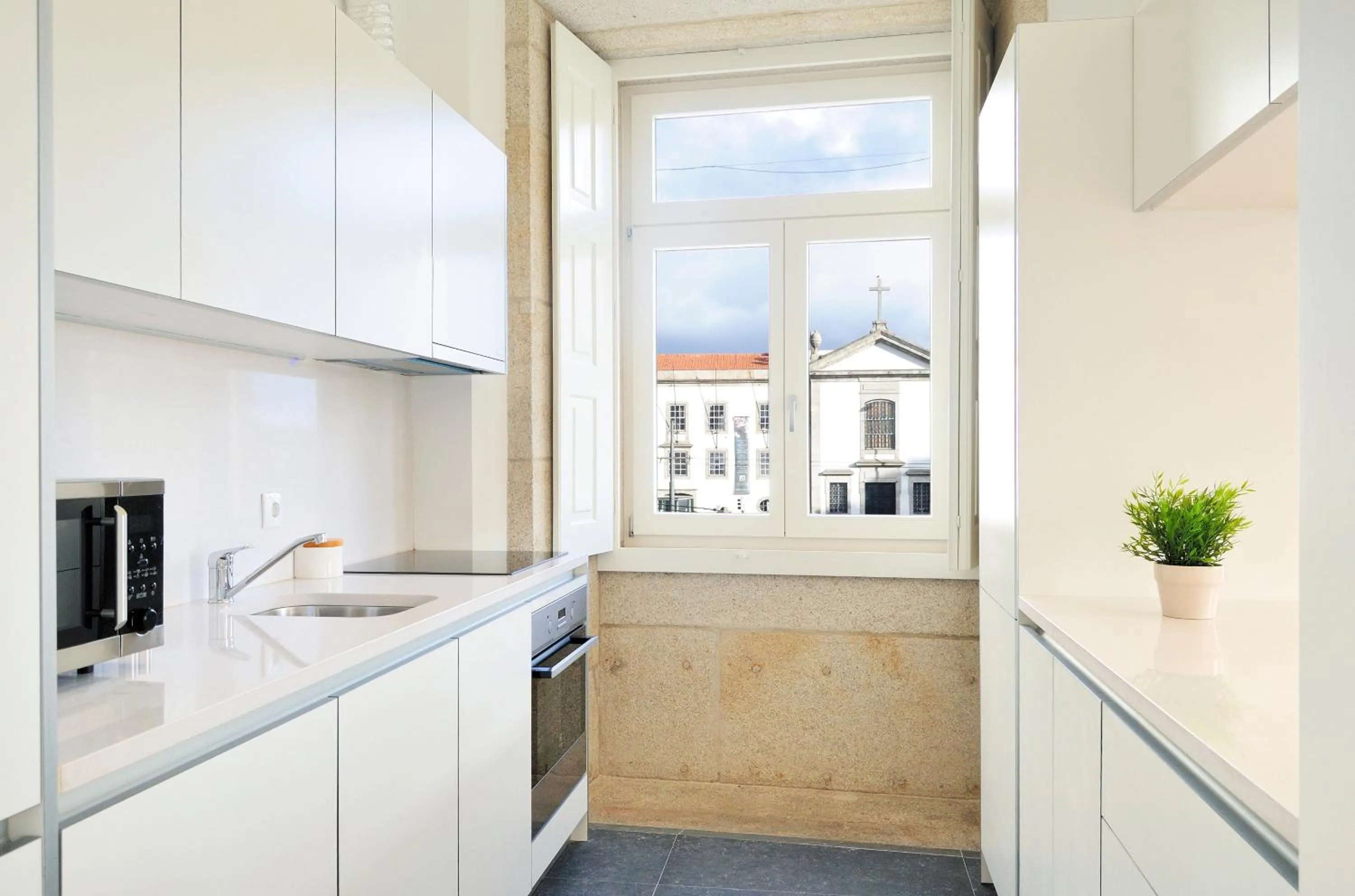 Kitchen or kitchenette in Condes de Azevedo Palace Apartments