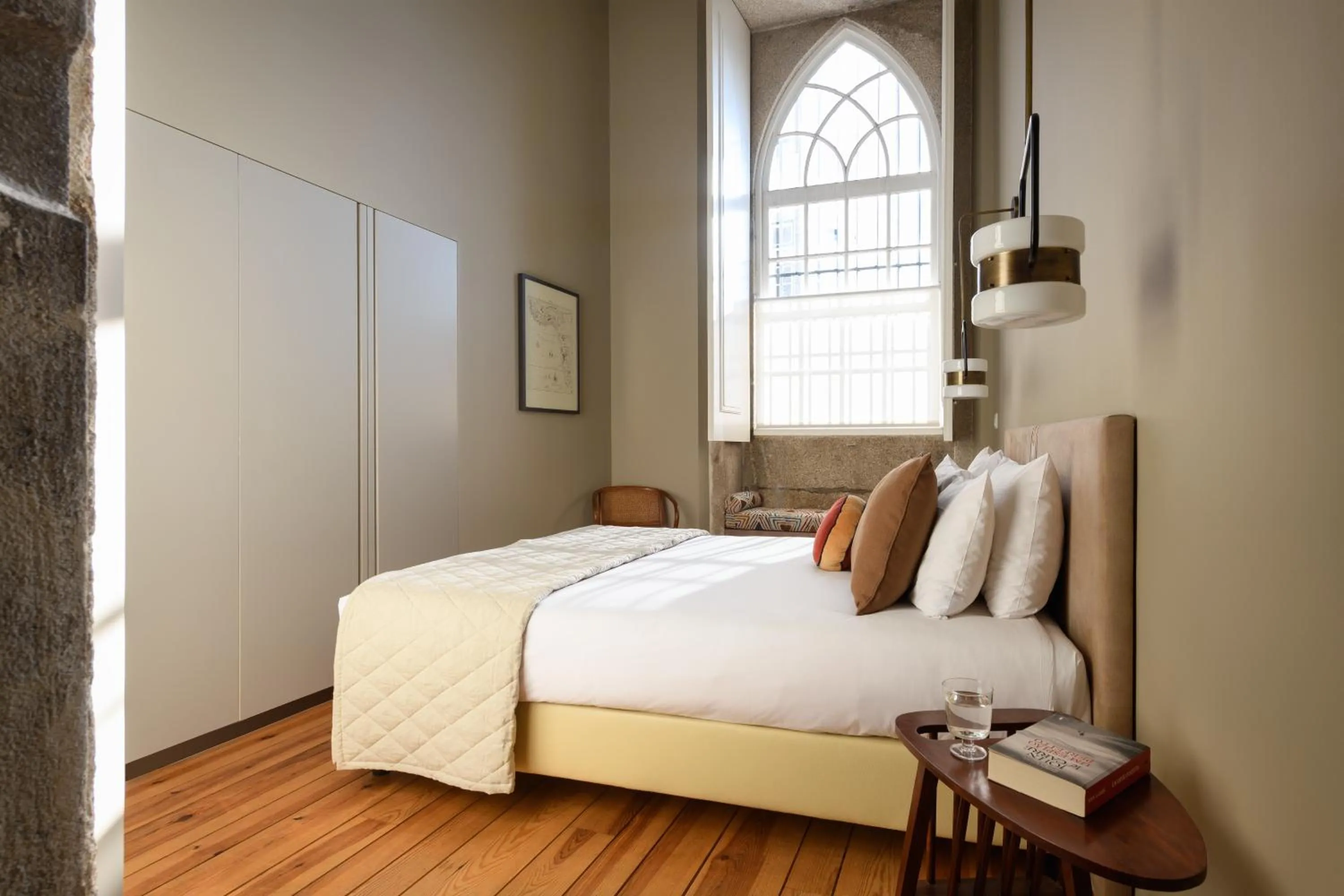 Bedroom, Bed in Condes de Azevedo Palace Apartments