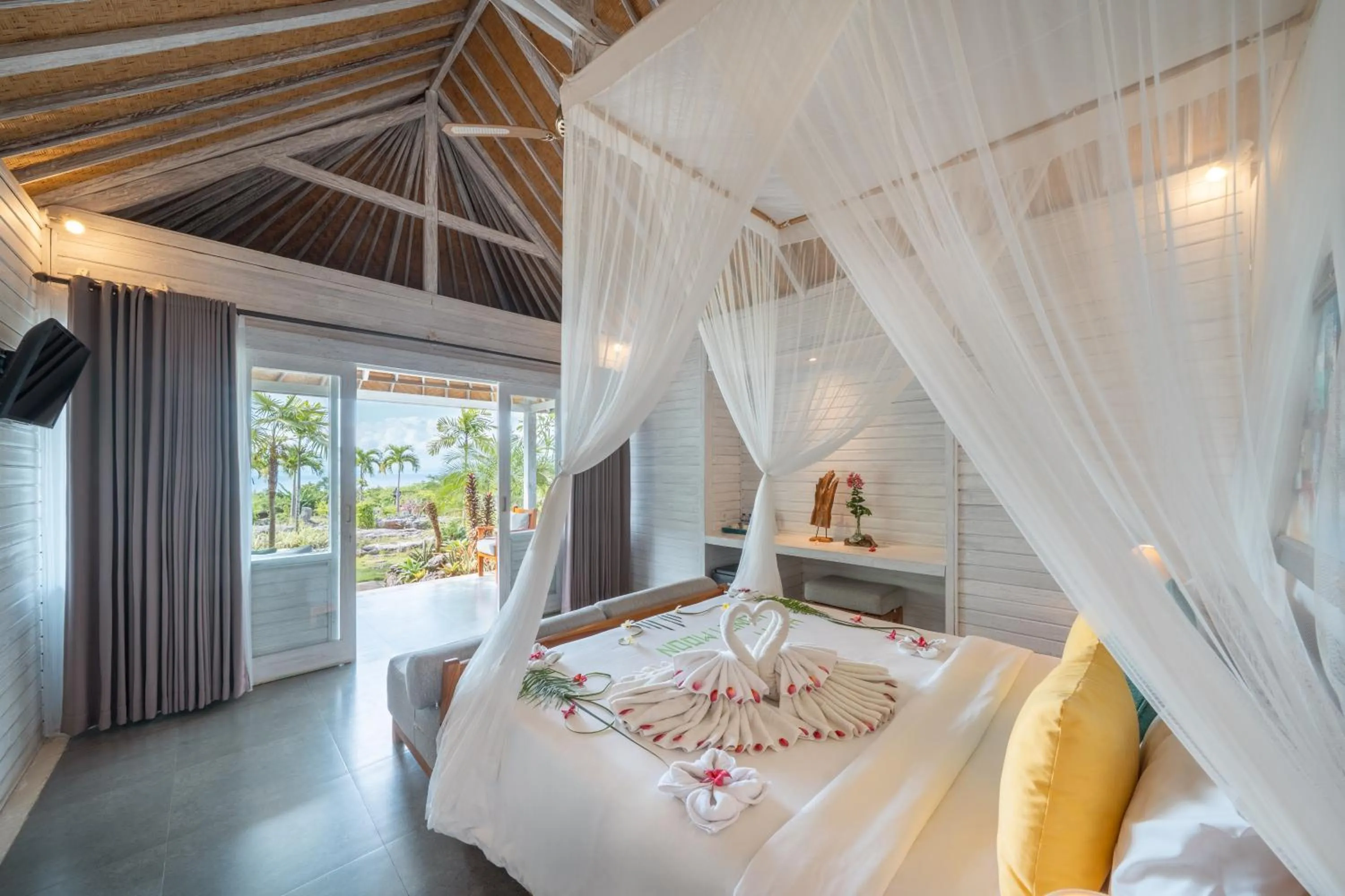 Bathroom, Bed in Bukit Taman Cottages