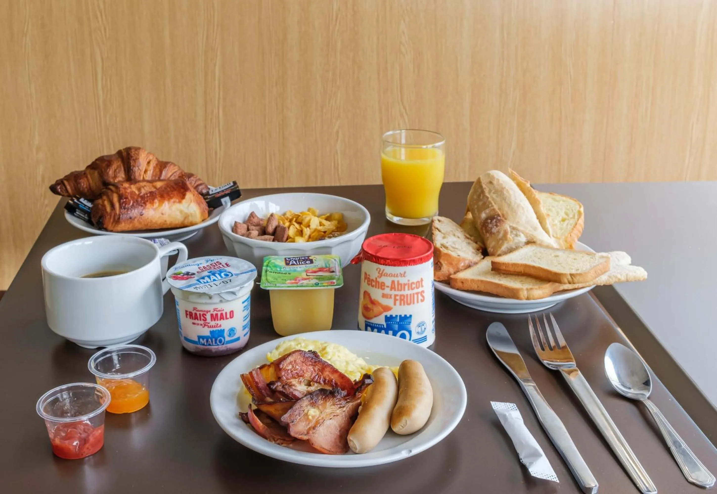 Buffet breakfast in B&B HOTEL Belfort