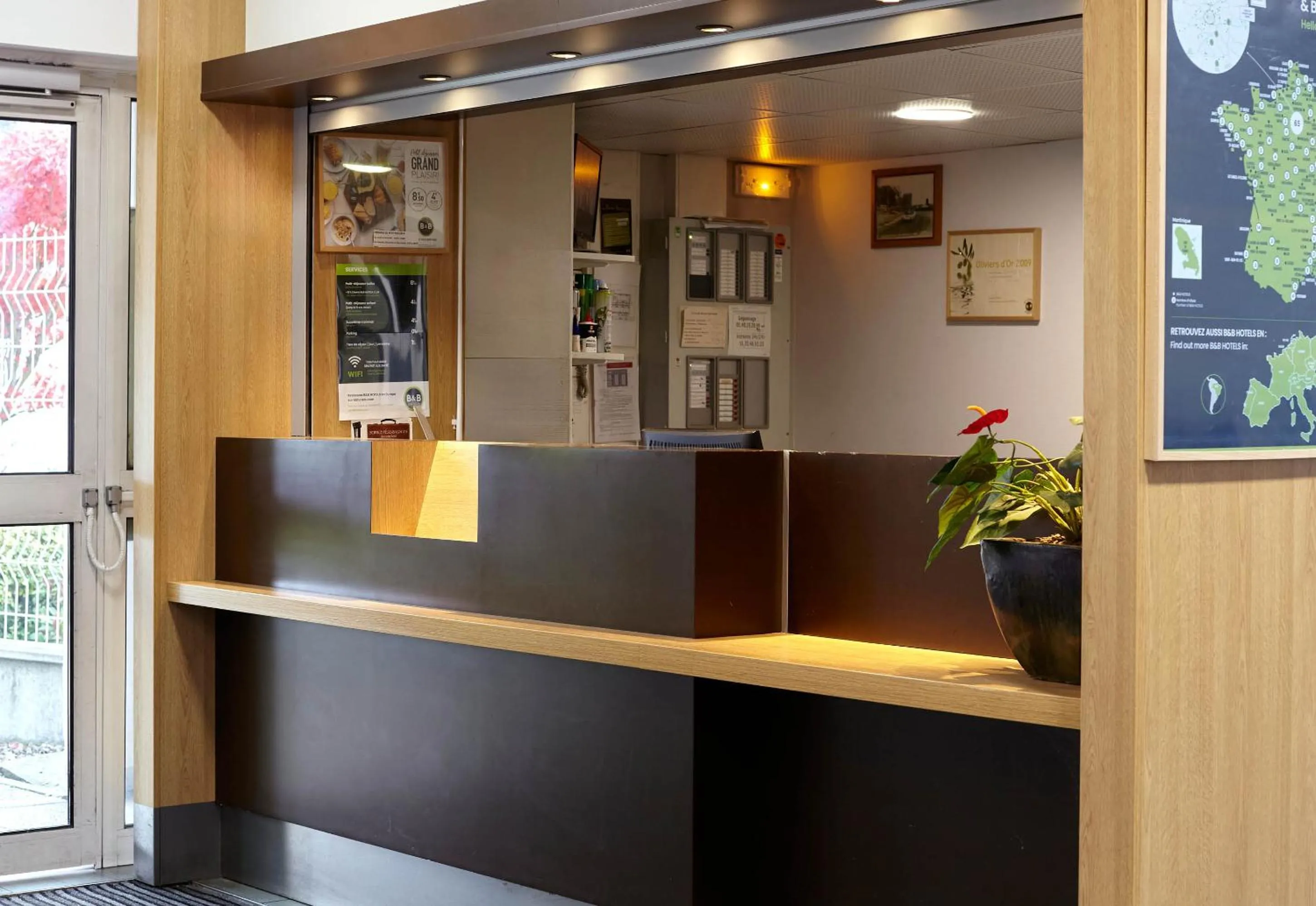 Lobby or reception in B&B HOTEL Orly Chevilly-Larue - Nationale 7