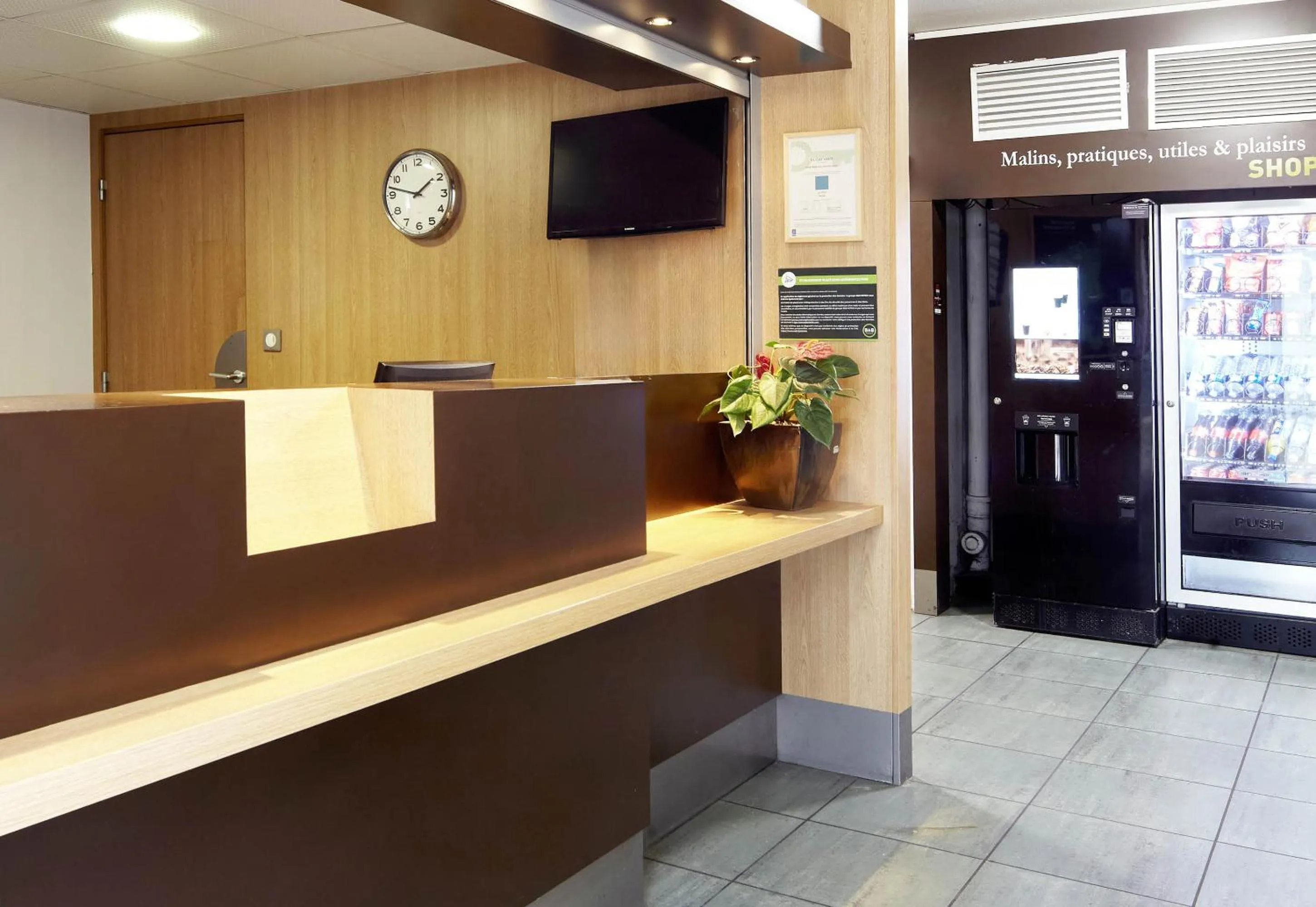 Lobby or reception in B&B HOTEL Orly Chevilly-Larue - Nationale 7