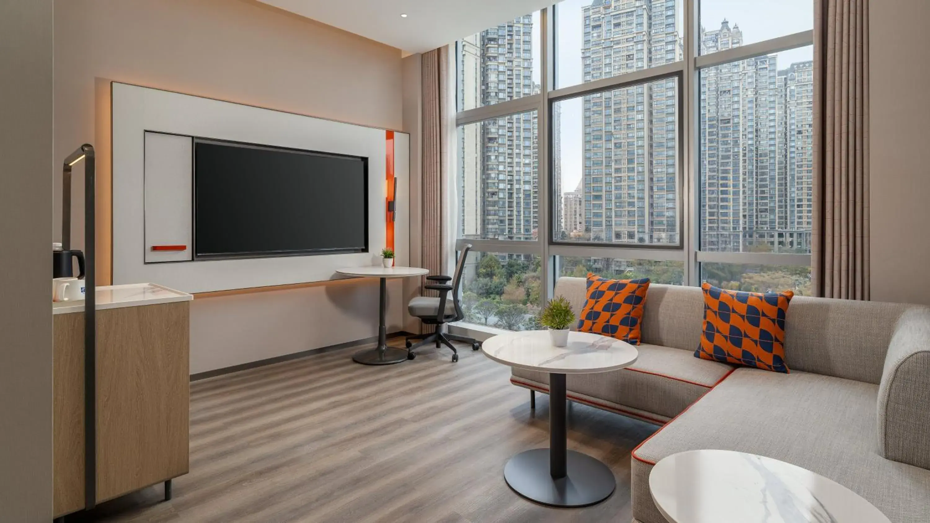 One-Bedroom Suite in Holiday Inn Express Kunming Dianchi Rixin Road by IHG One-Bedroom Suite in Holiday Inn Express Kunming Dianchi Rixin Road by IHG